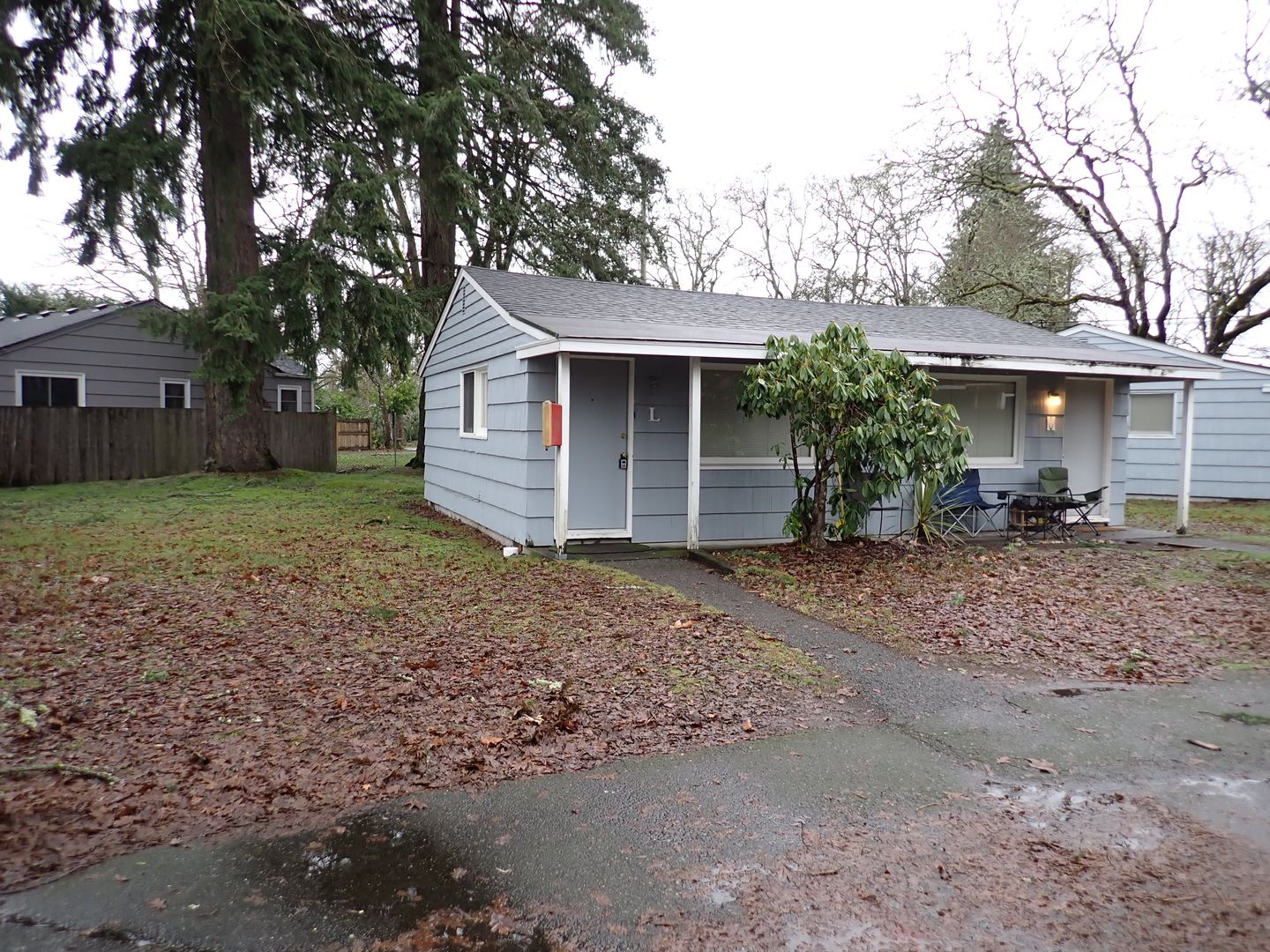 Lakewood Apartment: 6412 Lake Grove St. SW.