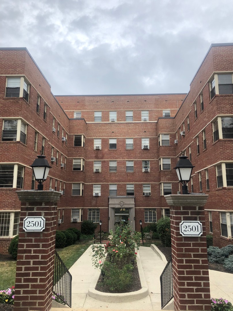 Washington Apartment: 2501 Q Street