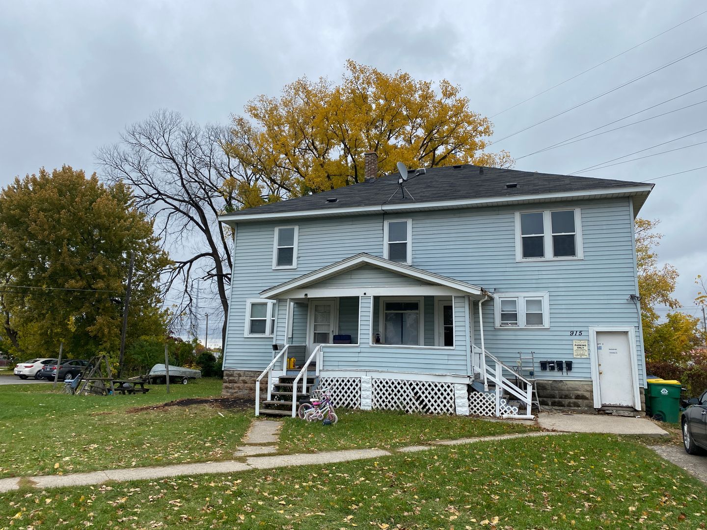 Green Bay Apartment: 915 S Chestnut Ave