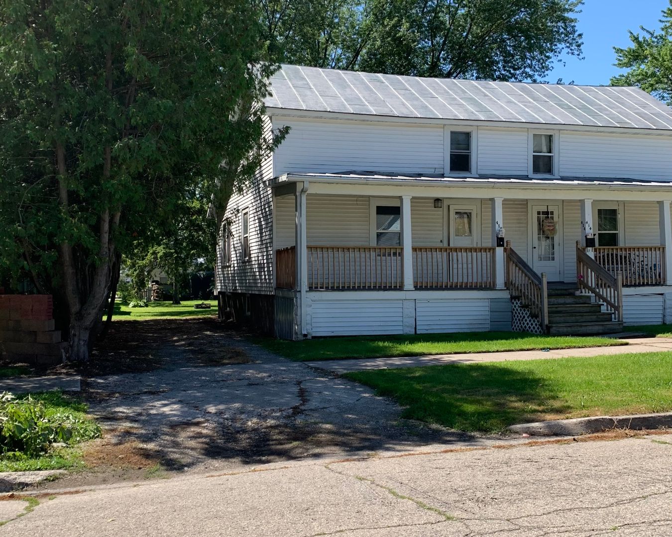 Oconto Apartment: 416 Congress St