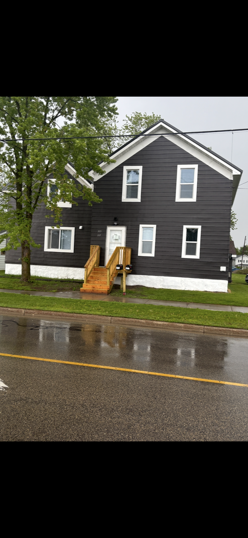 oconto Apartment: 317 smith