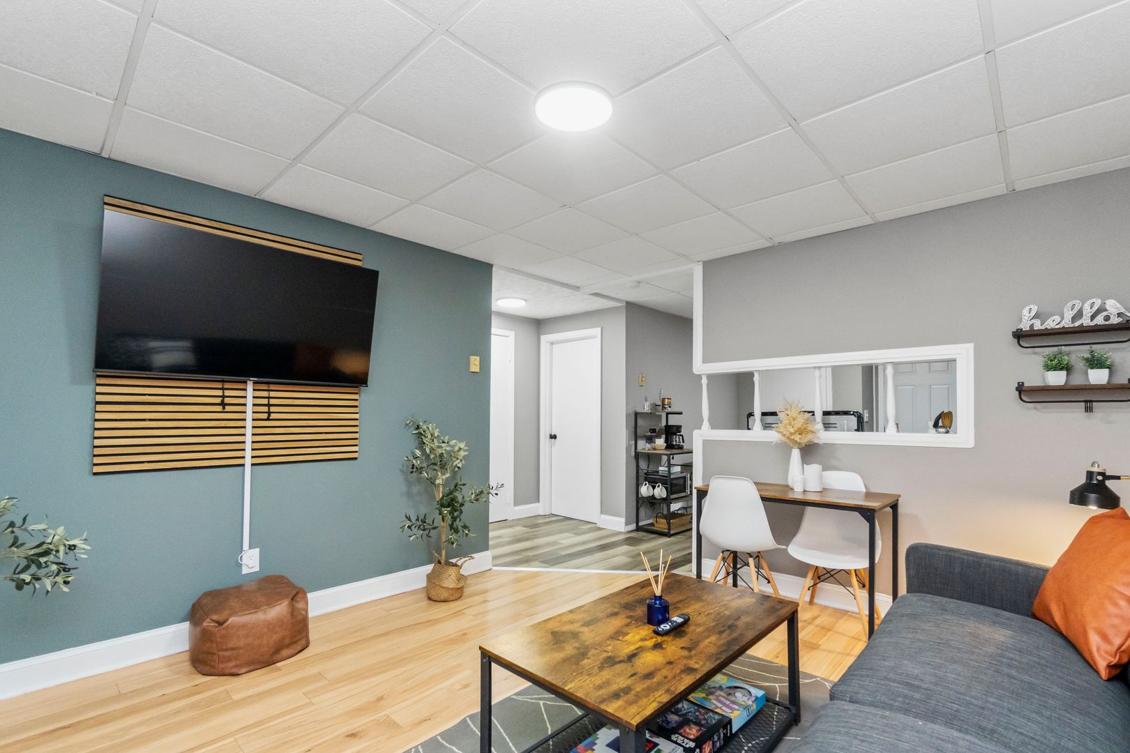 Freemansburg Apartment: 127 Clearfield St