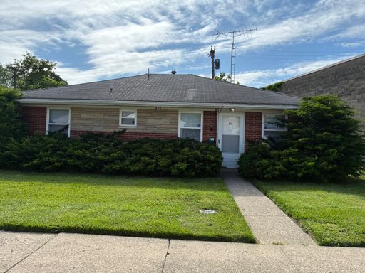 1 Bedroom 1 Bath Garden Walk-up Apartment in Dayton. Move in Ready! – photo 1