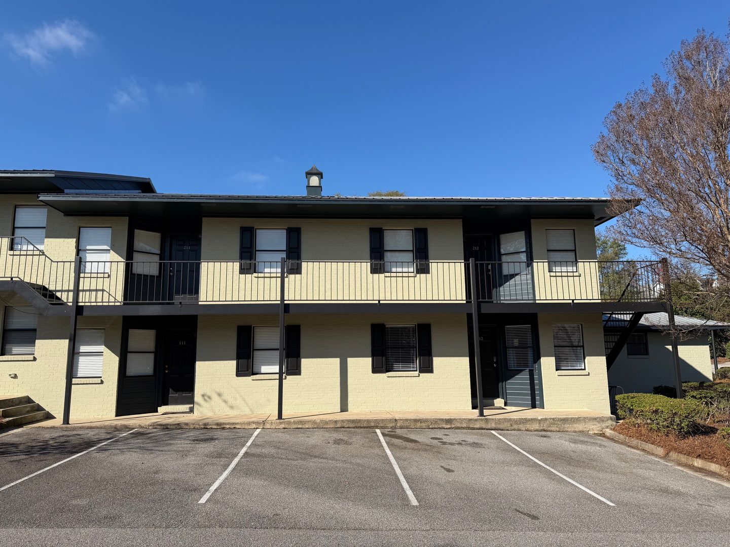 Auburn Condo: 315 E. Magnolia, #211