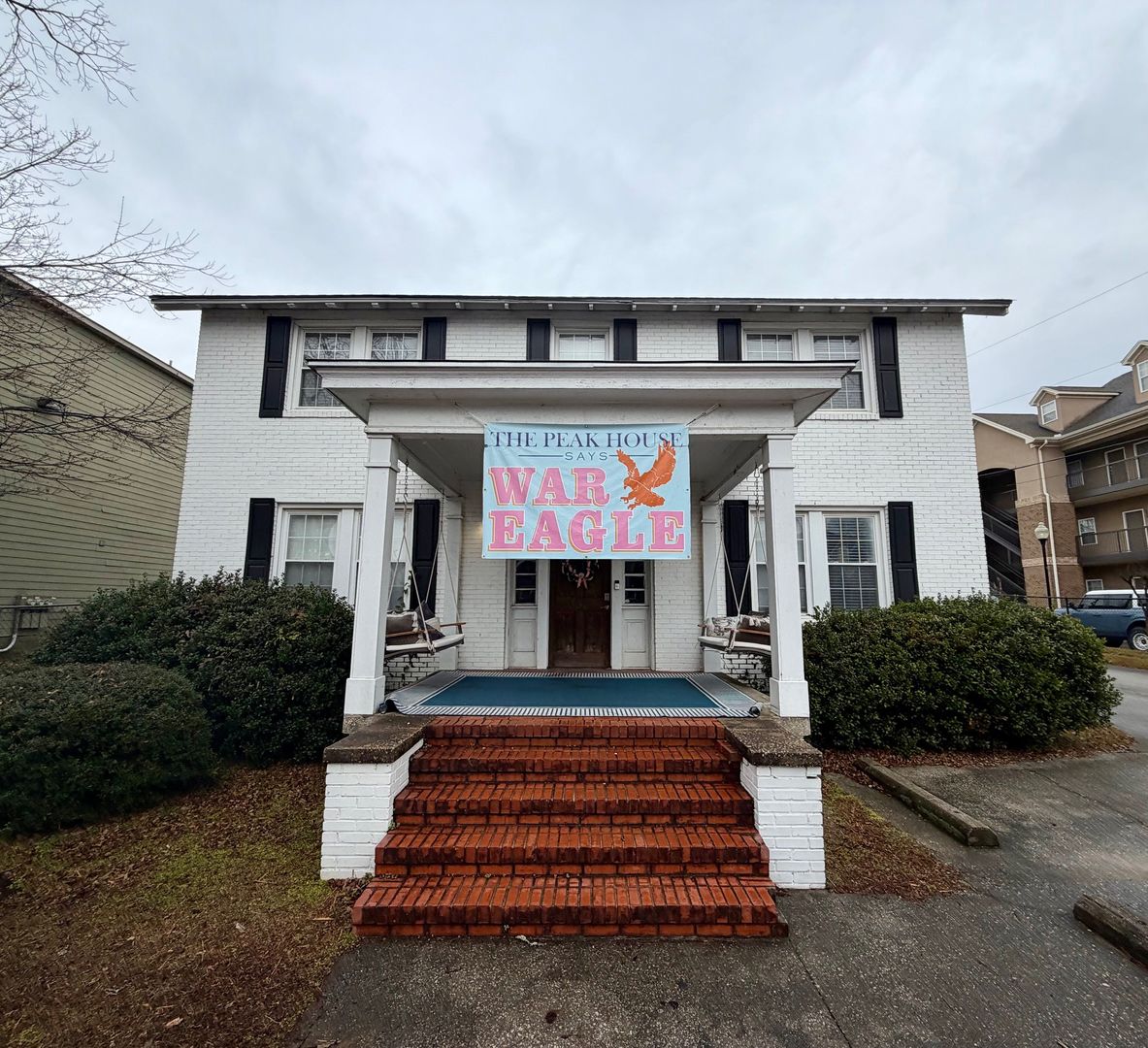 Auburn Apartment: 332 W. Glenn Ave.