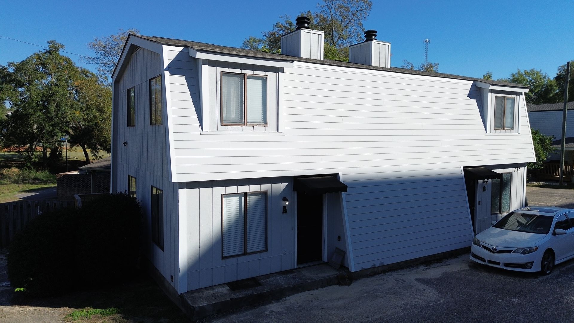 Auburn Condo: 255 B E. Glenn Ave.