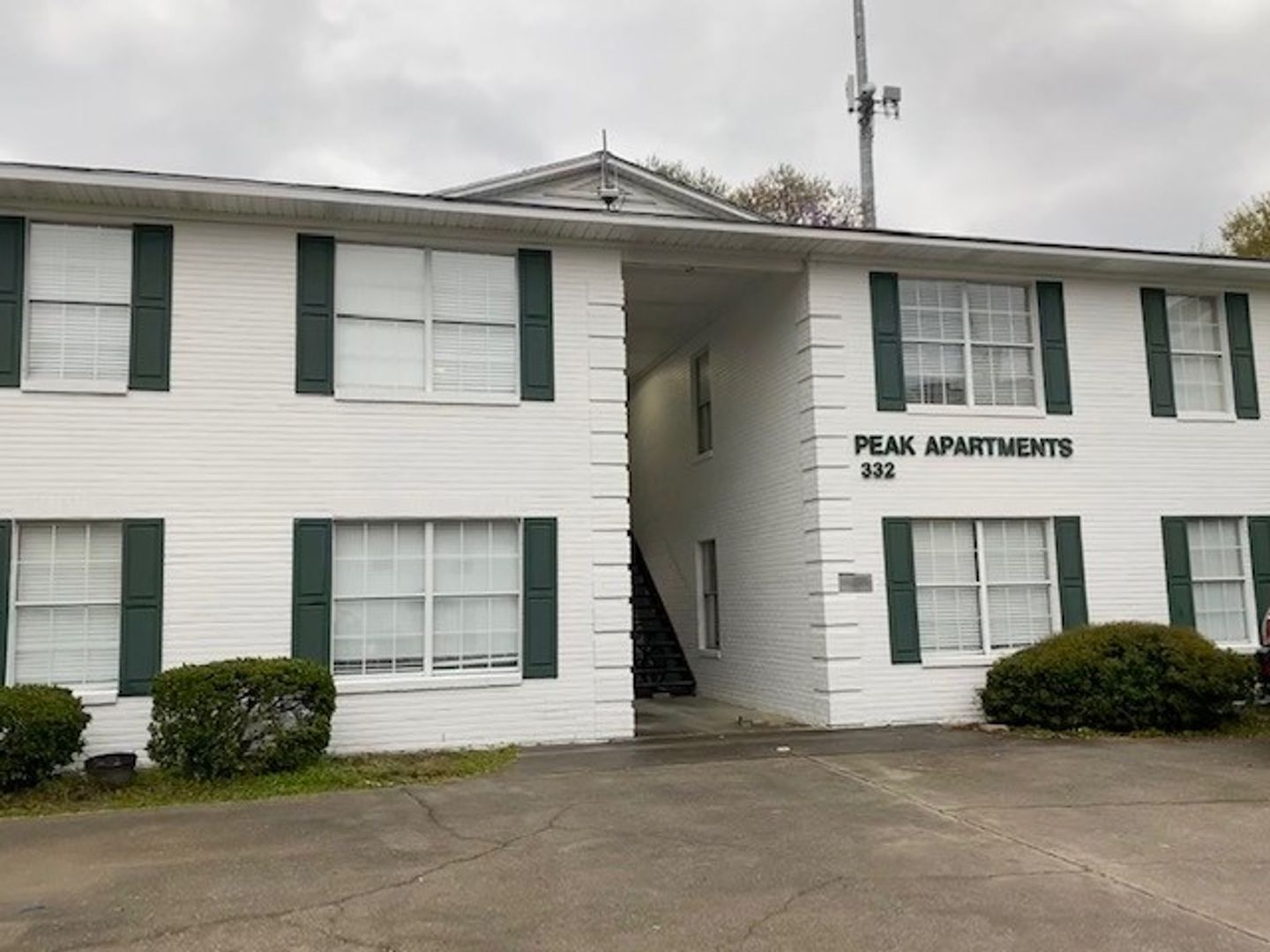 Auburn Apartment: 332 W. Glenn Ave.