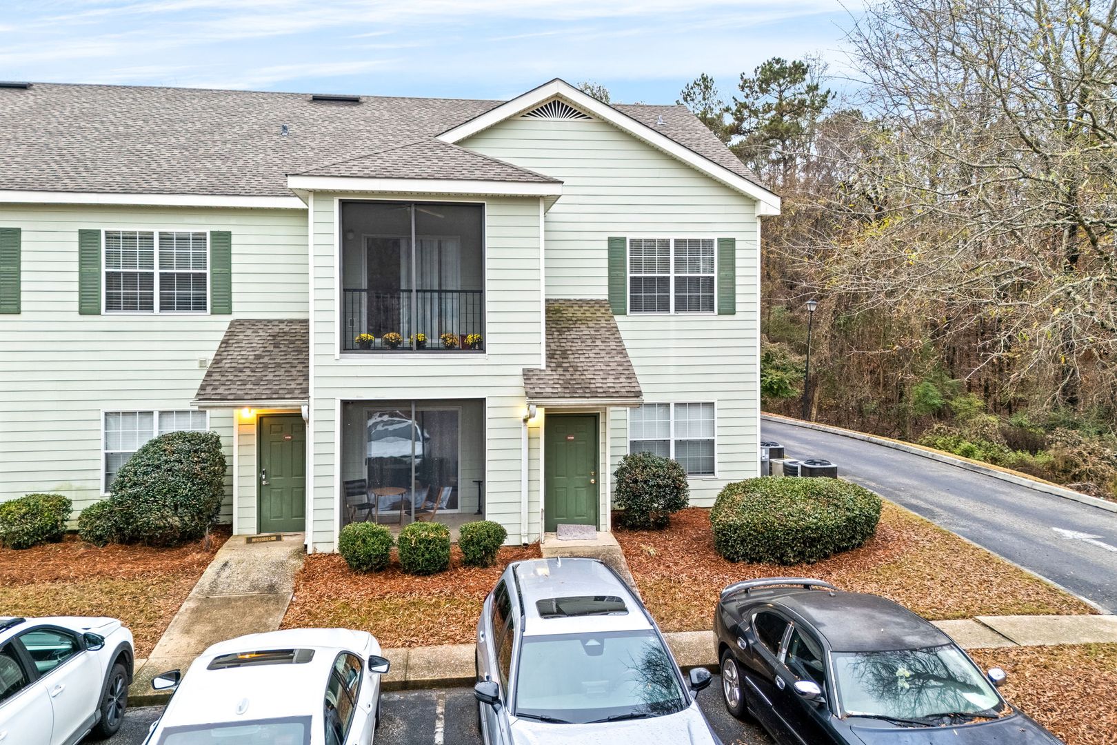 Auburn Condo: 447 W. Longleaf Drive, #1409