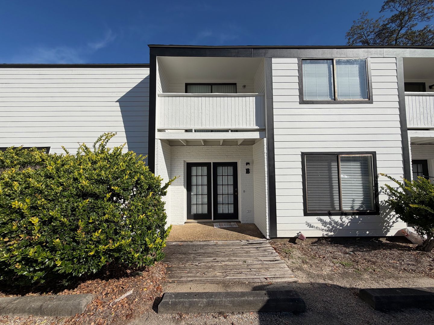 Auburn Condo: 311-B E. Glenn Ave.