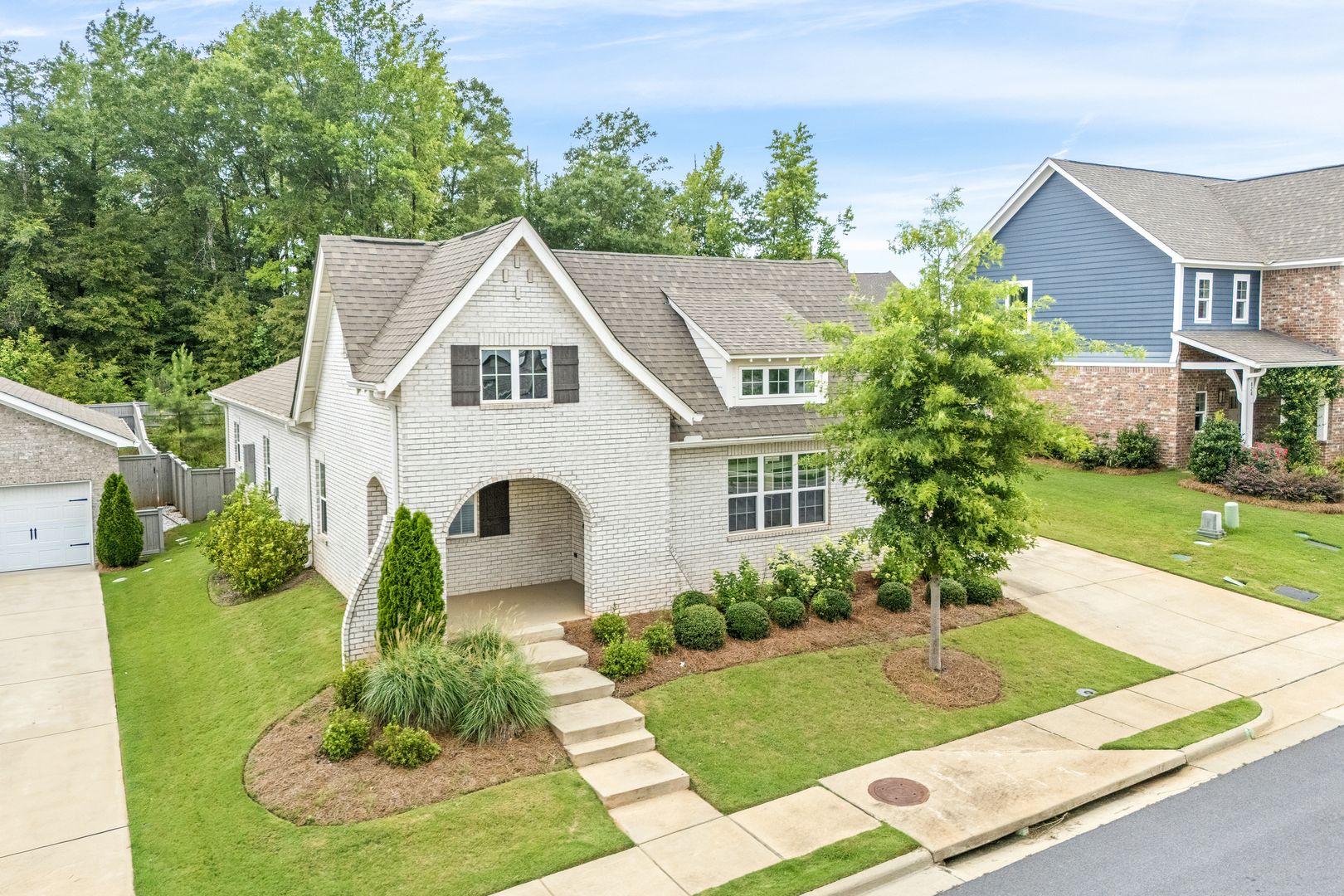 Auburn House: 826 Clear Springs Drive