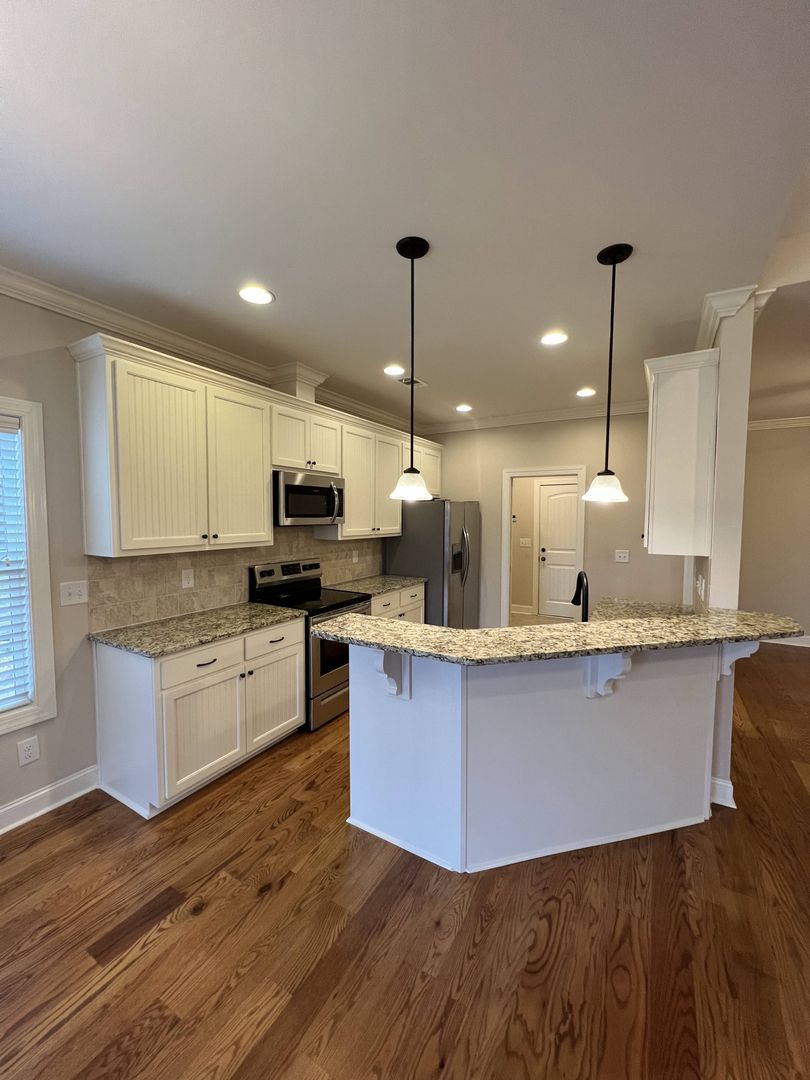 Auburn House: 2682 Sophia Court