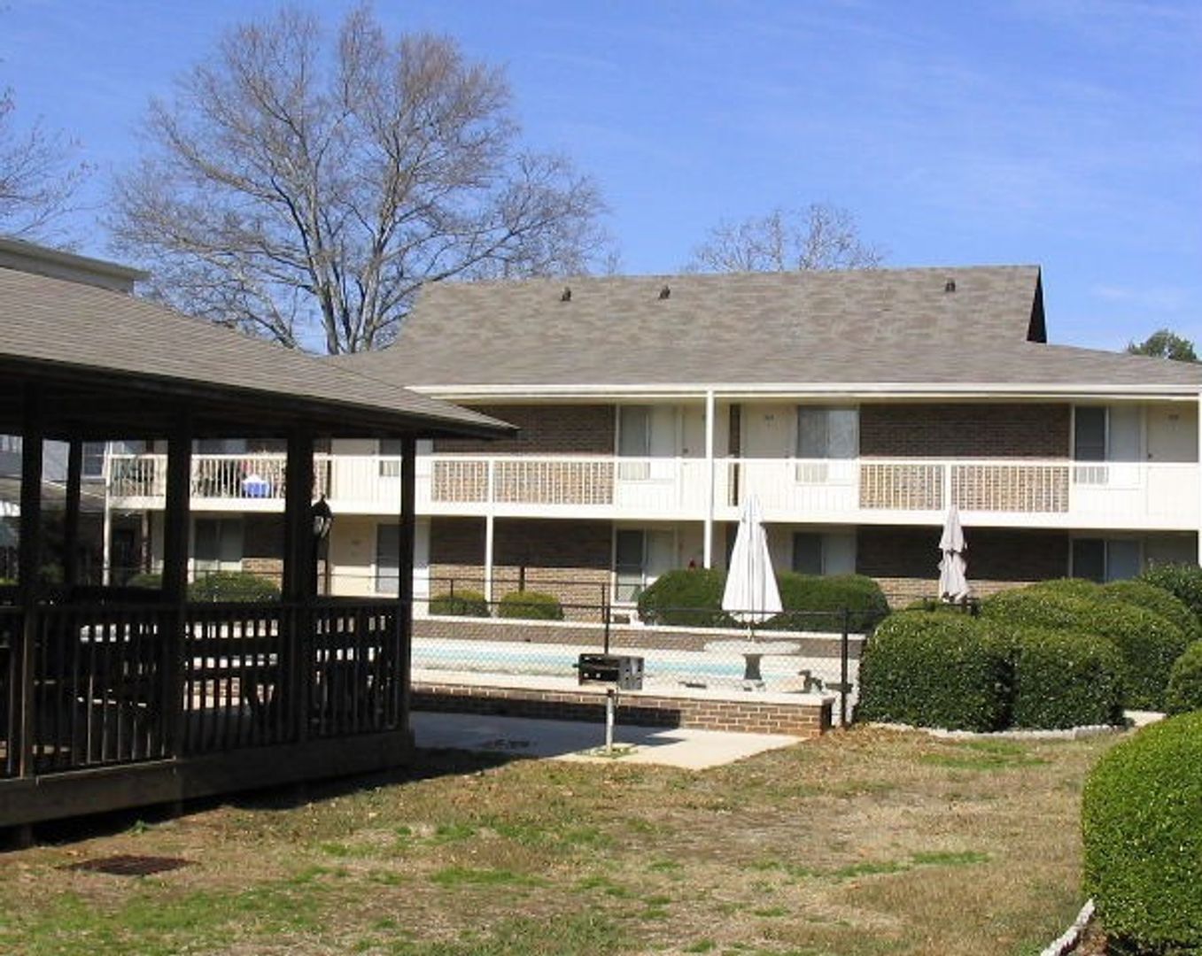 Auburn Apartment: 412 Opelika Road