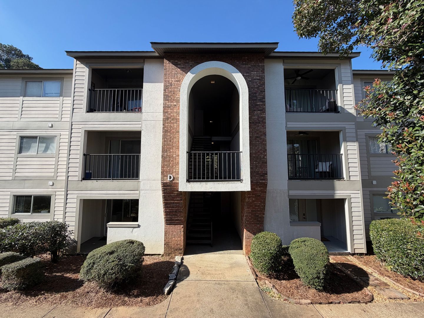 Auburn Condo: 601 N. Gay Street, D-202