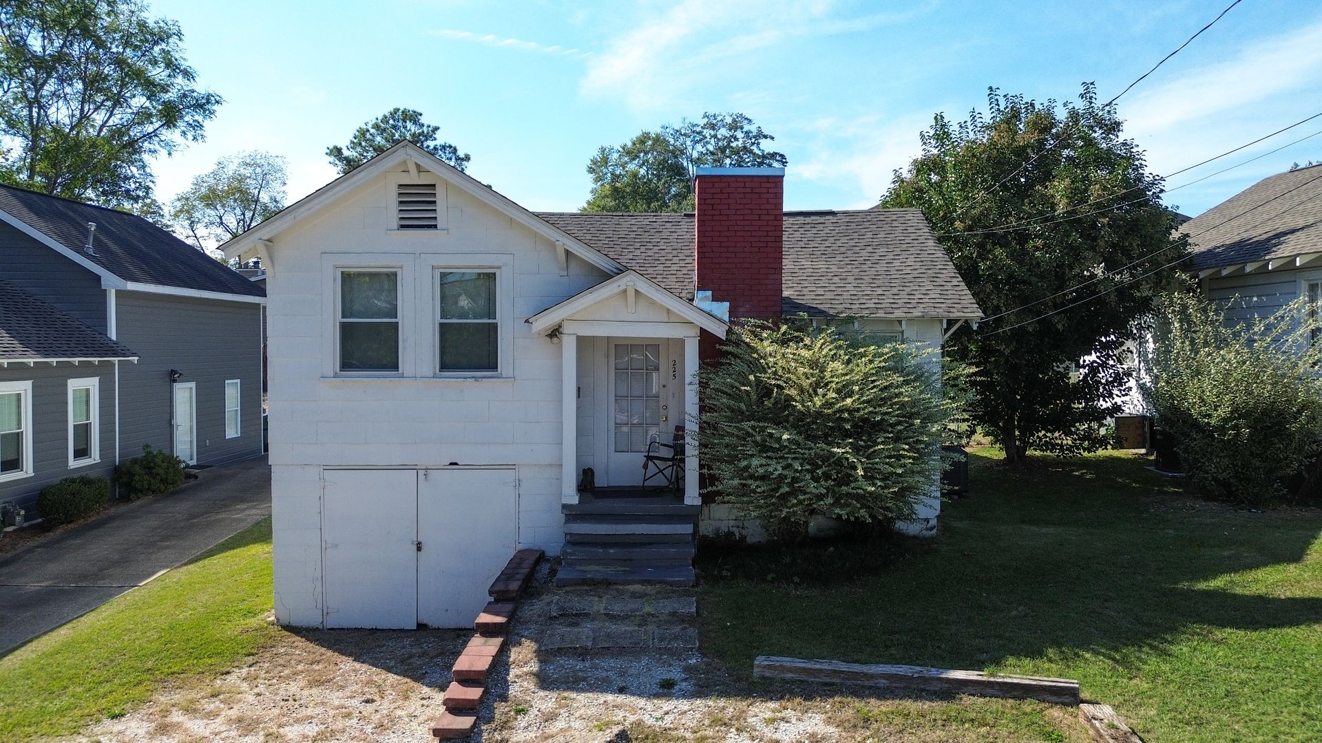 Auburn House: 225 Cook Street