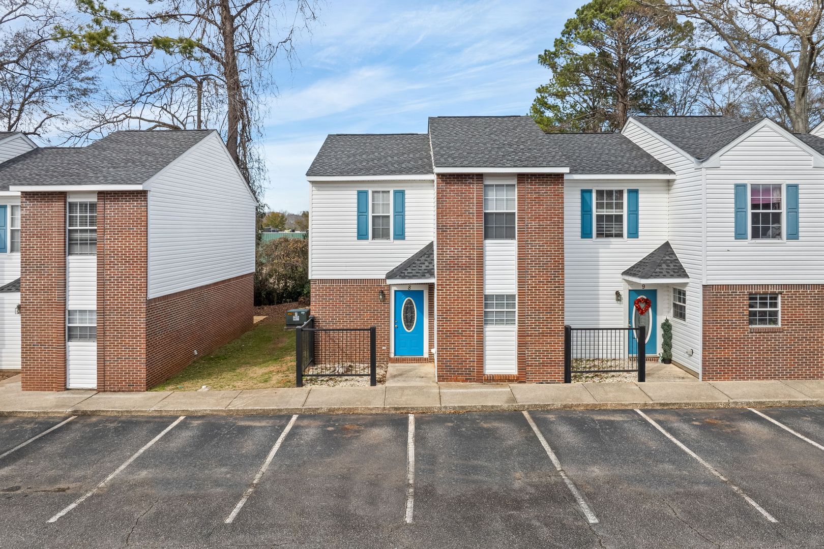 Auburn Townhome: 552 Oak Meadow Lane
