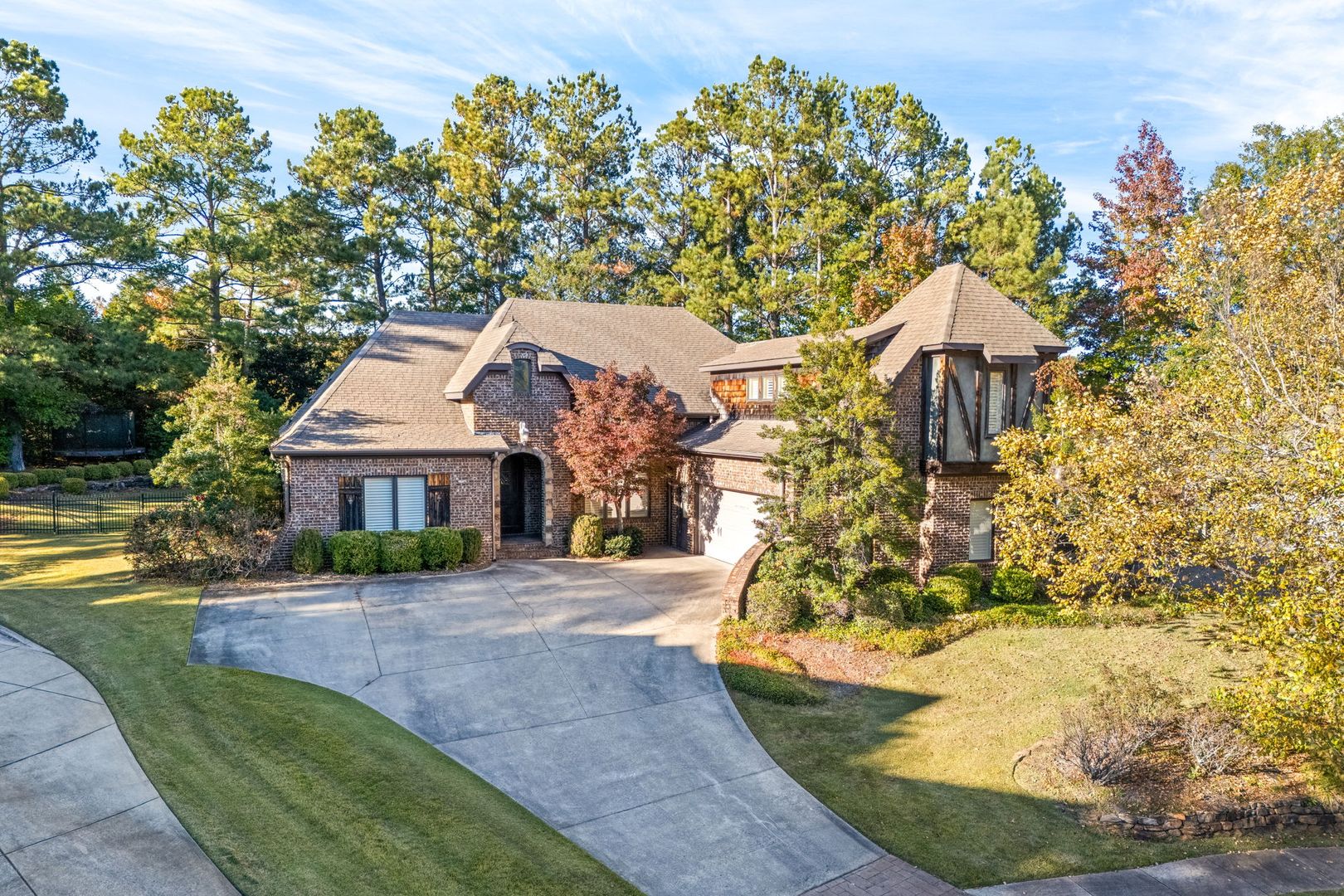 Auburn House: 1101 Blackman Circle