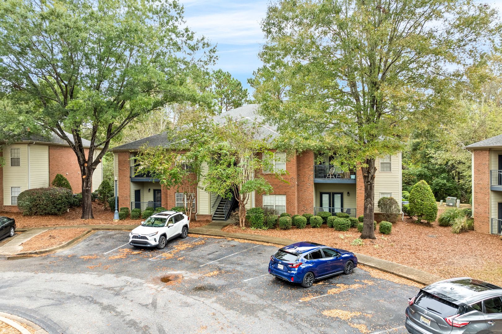 Auburn Condo: 3297 S. College, Unit E-101