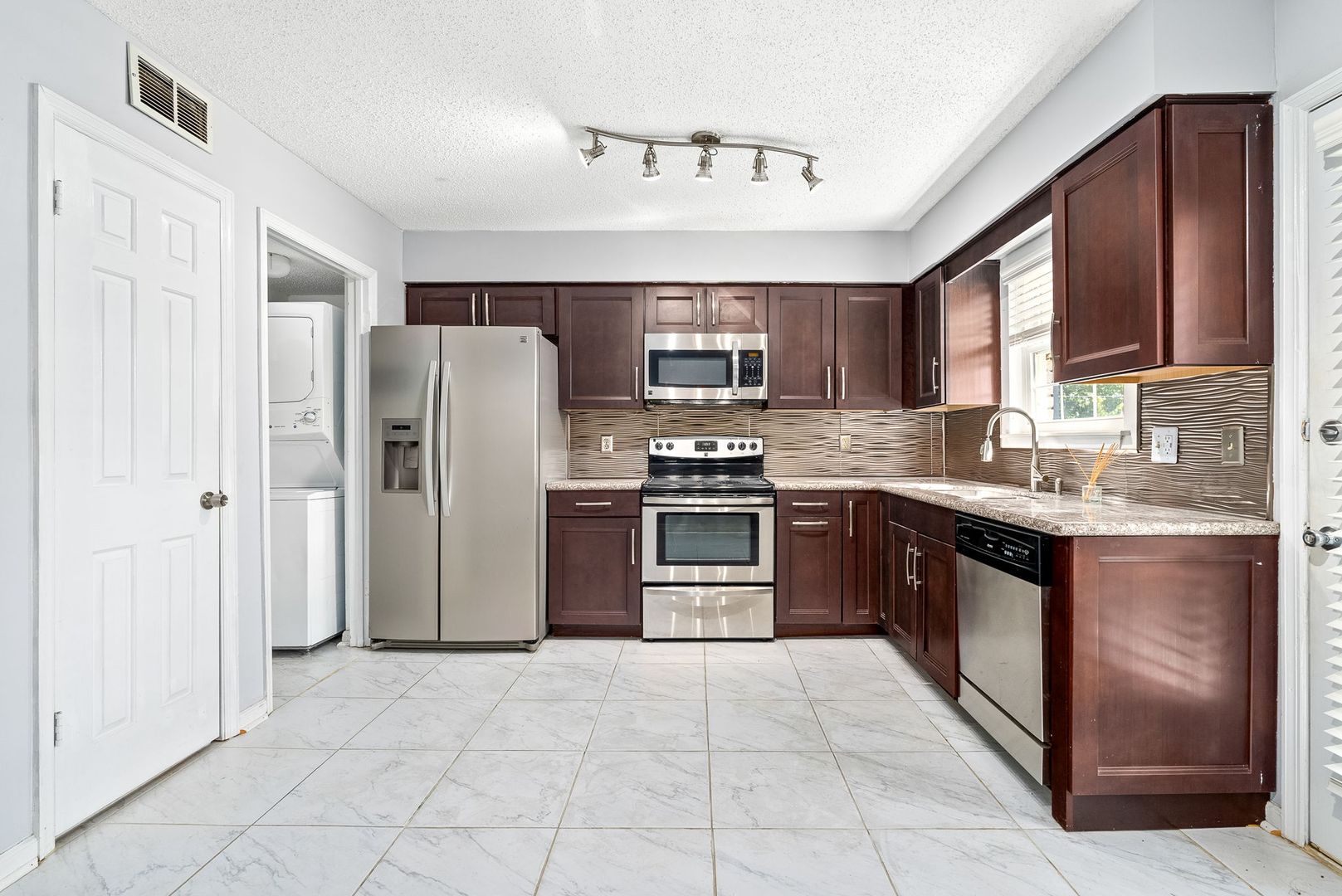 Auburn Condo: 1761 Wire Road, 02-09