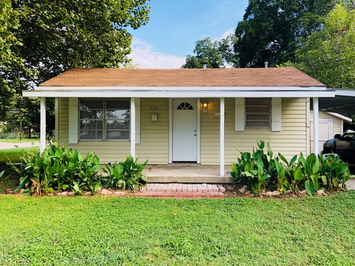 FULLY REMODELED 2 bed/ 1 bath on Corner Lot