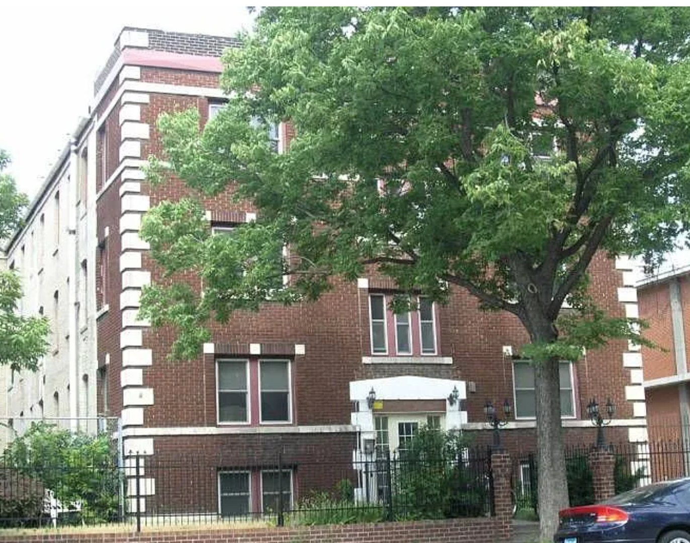 Minneapolis Apartment: 1818 Park Ave S