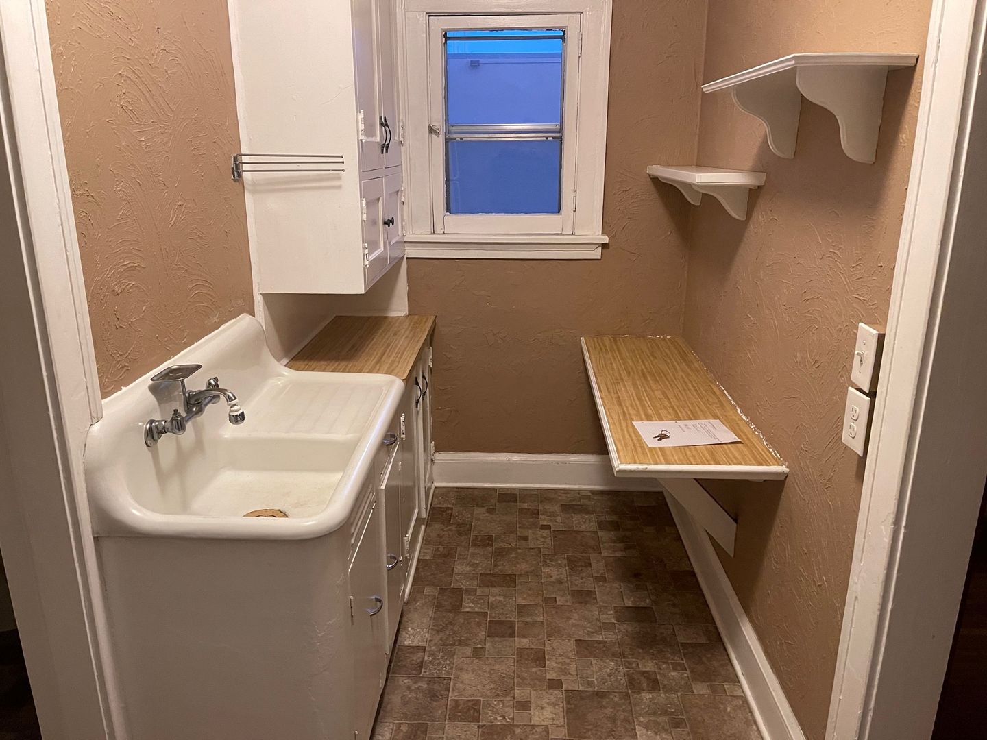 Minneapolis Apartment: 1514 W Lake St