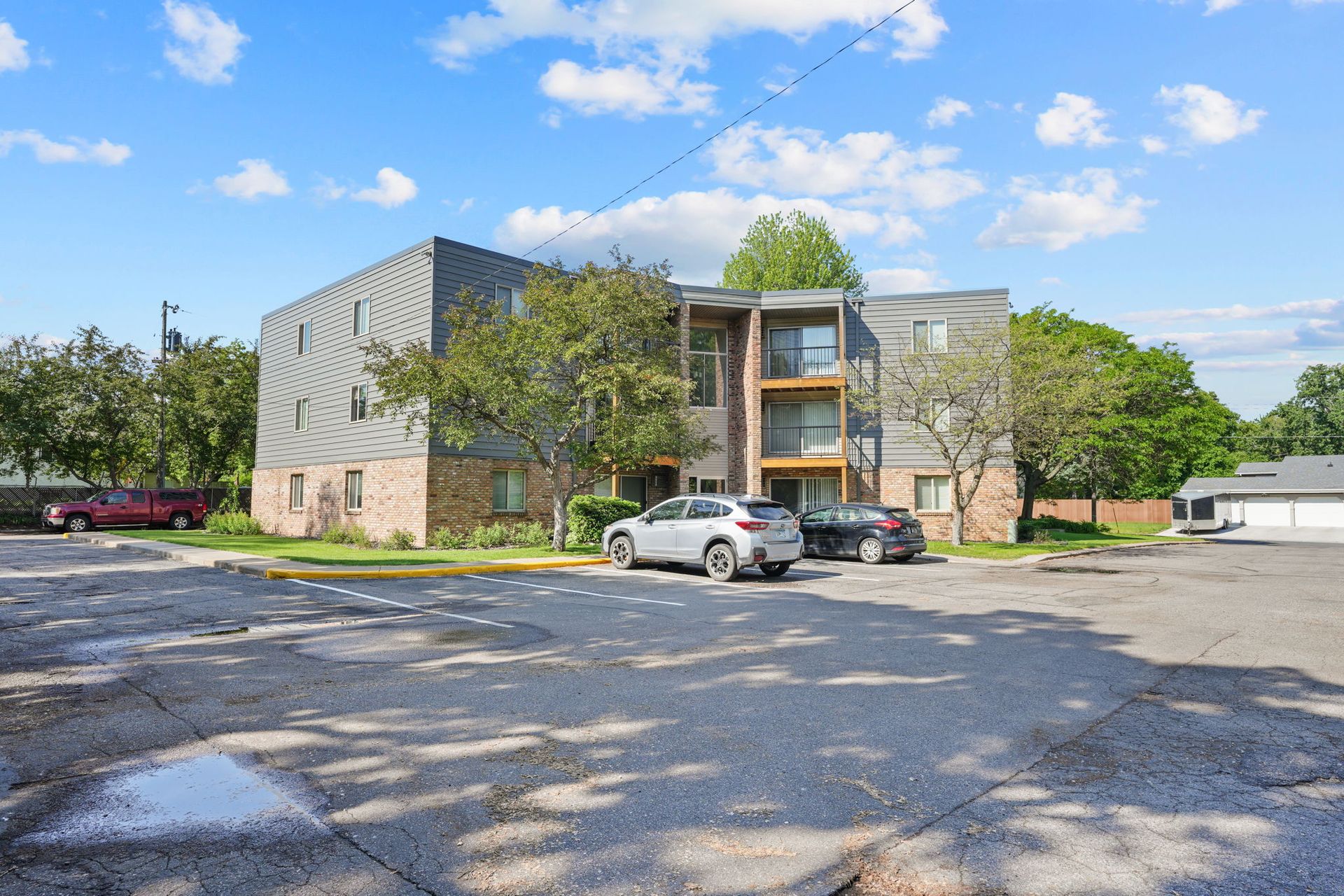 Silver View Villa Apartments 2 of 12