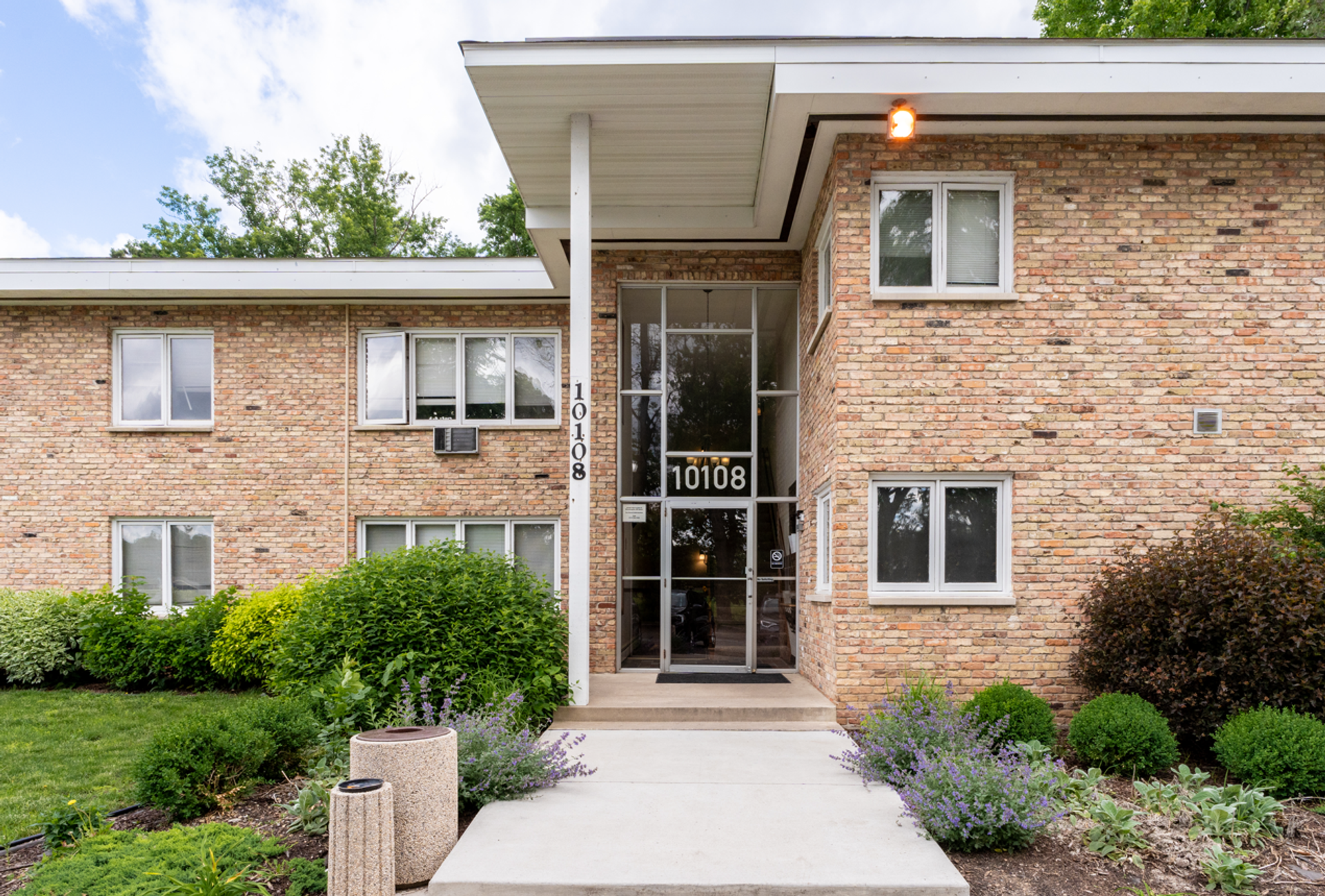 Bloomington Apartment: 10108 Penn Ave S