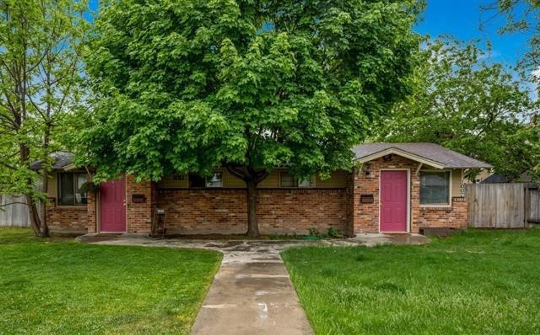 Nampa Apartment: 1007 & 1011 E Lincoln Avenue