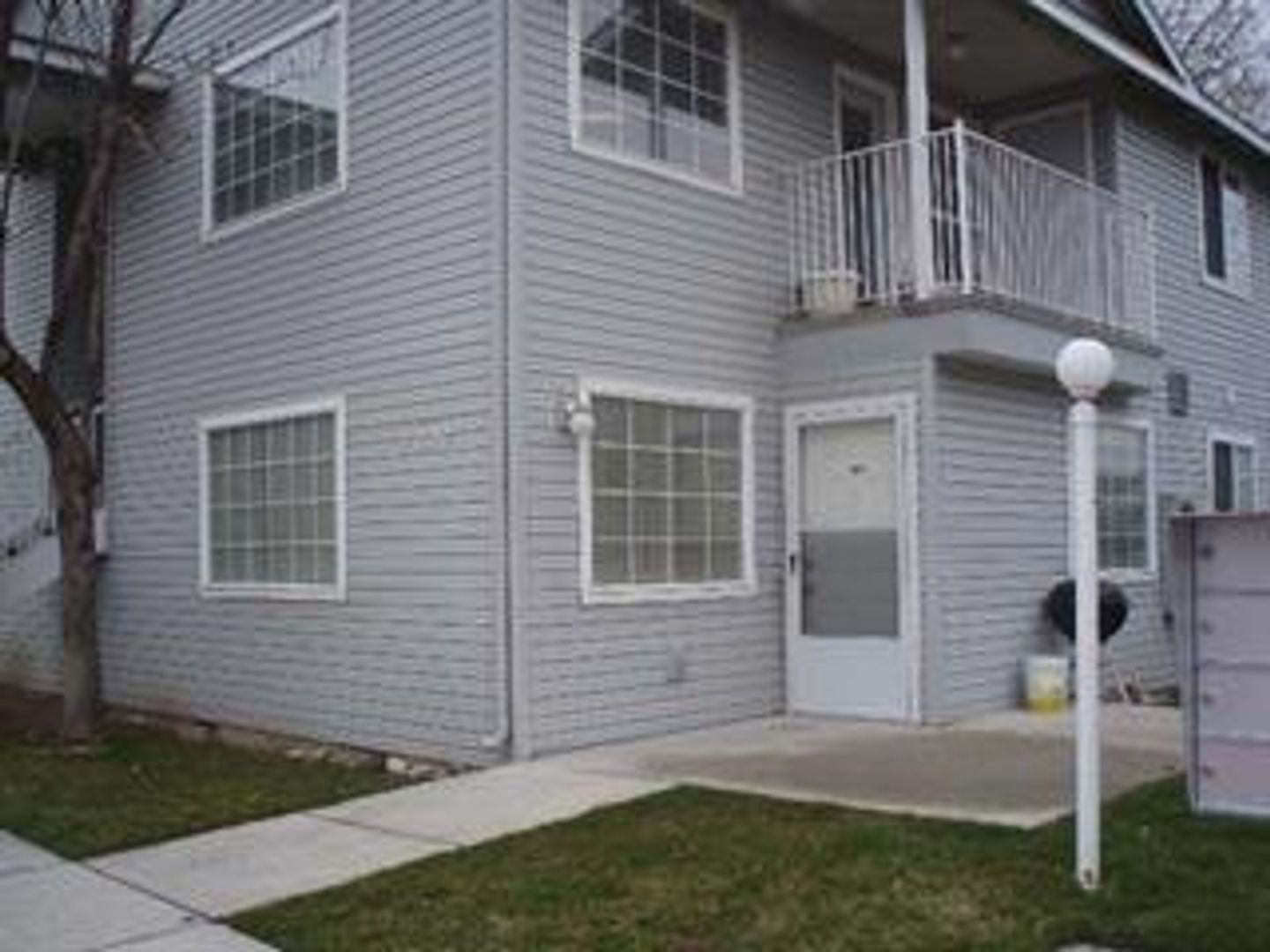 Boise Apartment: 2220 S Amy Ave