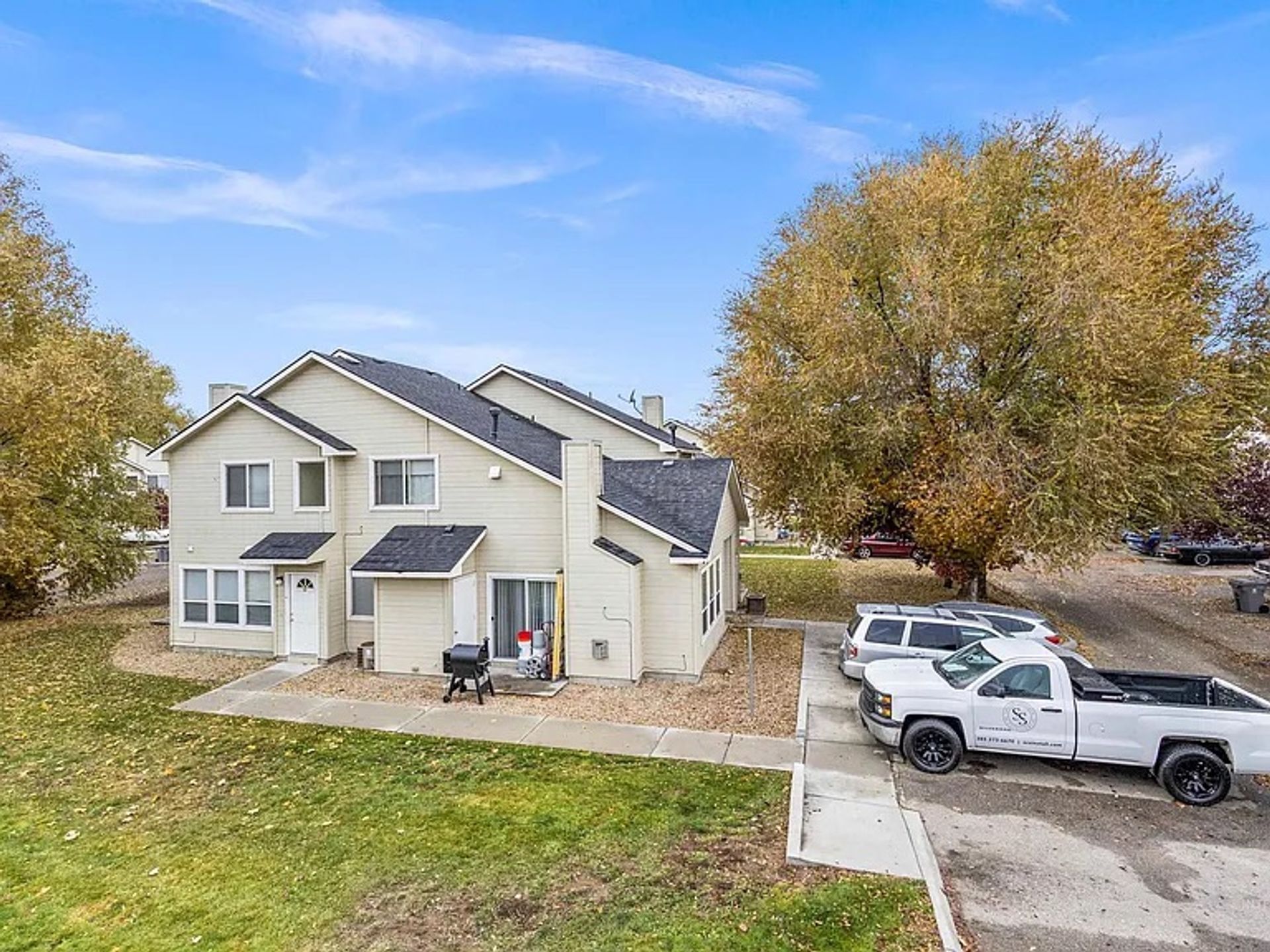 Nampa Apartment: 1435-1490 W. Bonneville Circle