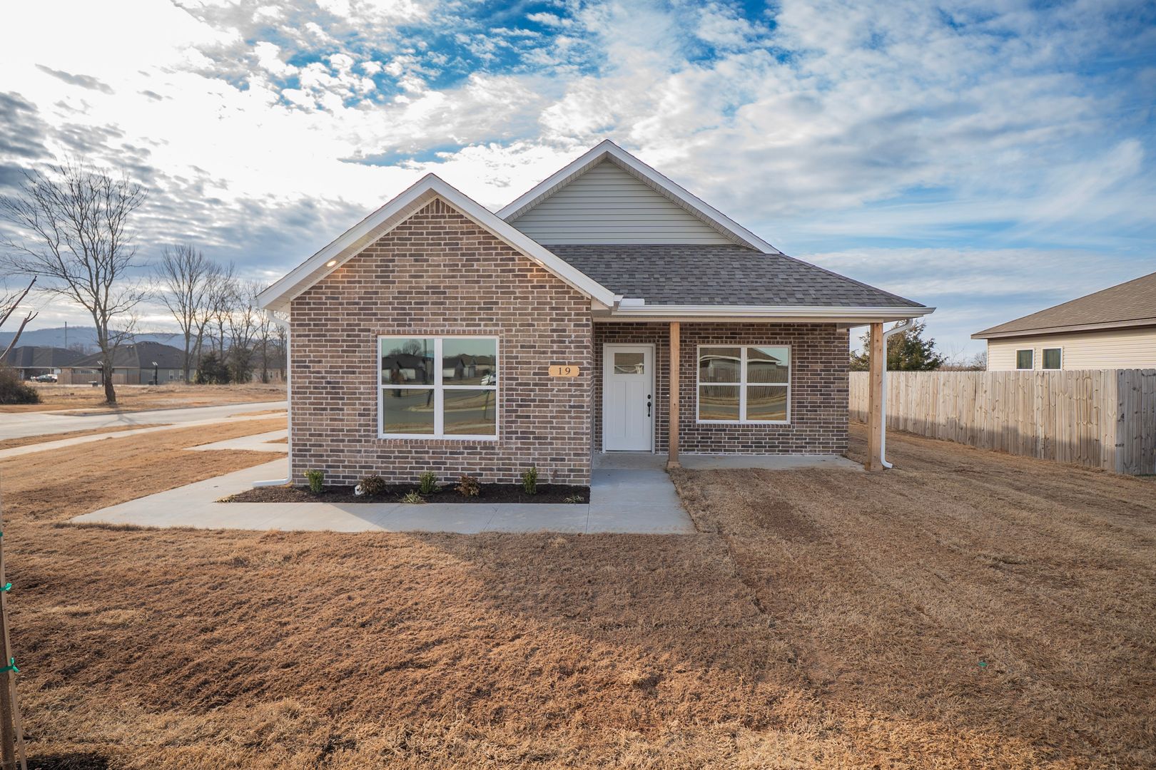 Farmington House: 19 W Chikasaw Rd