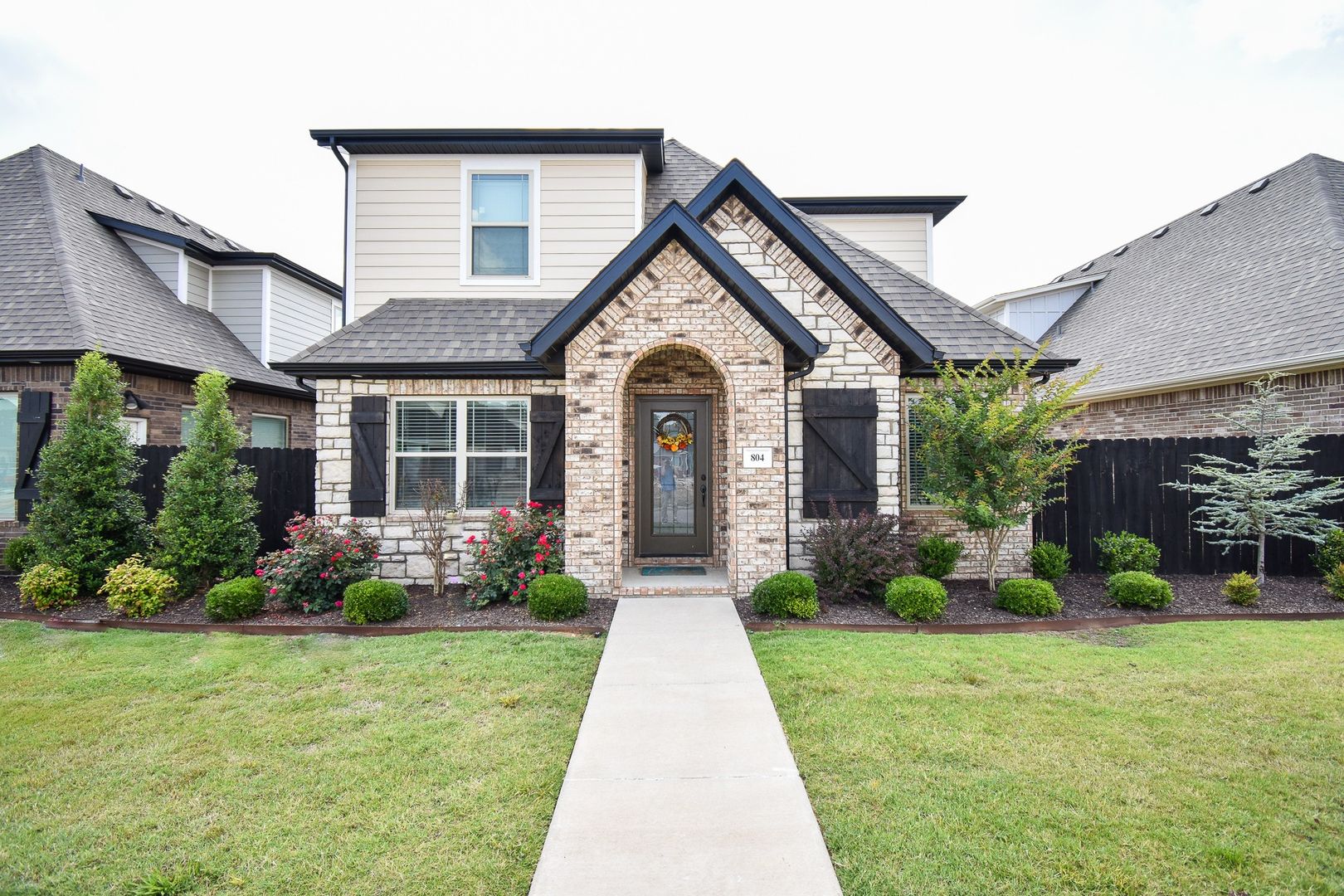 Fayetteville House: 804 N Malbec Rd