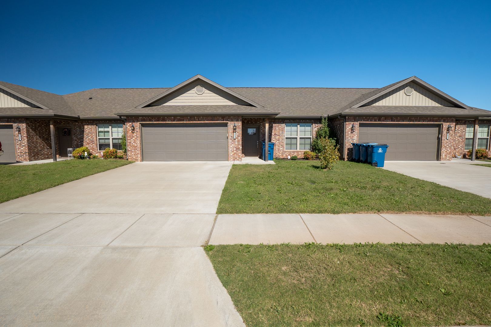 Pea Ridge House: 1801  Booker Circle