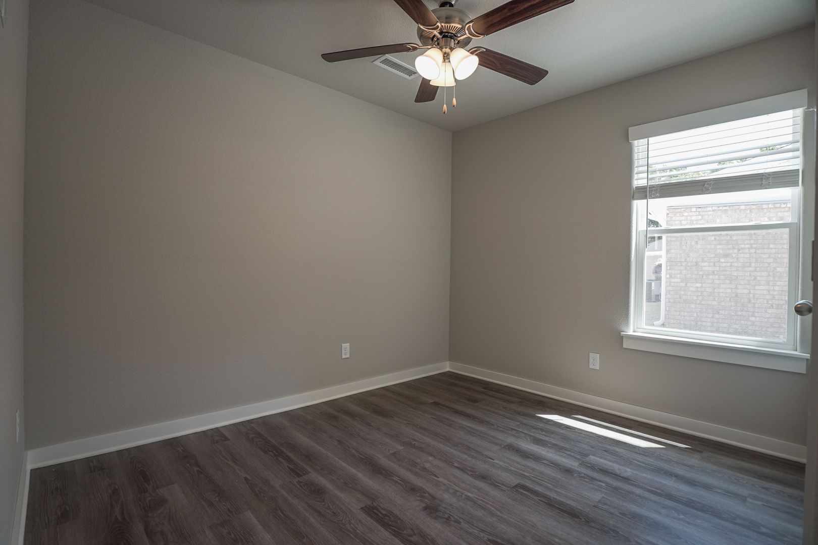 668 N Honey Locust Bend-C38 FH Cottages 10 of 12