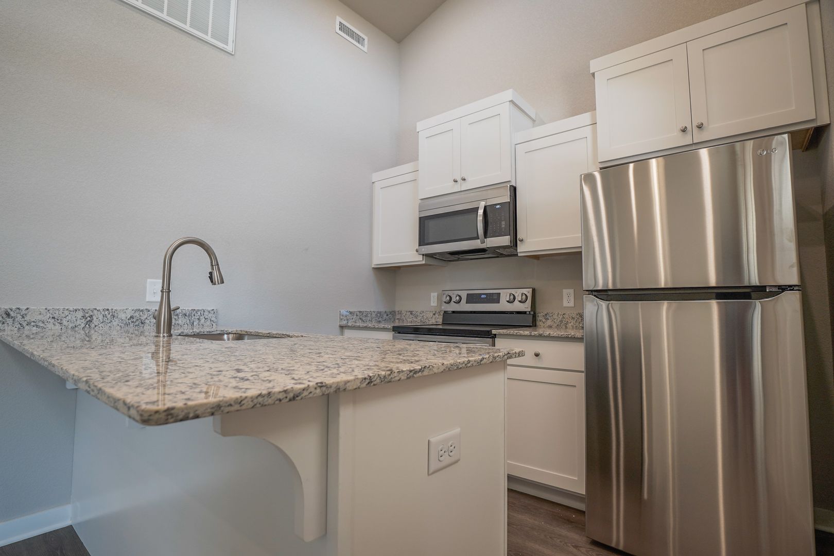 668 N Honey Locust Bend-C38 FH Cottages 9 of 12