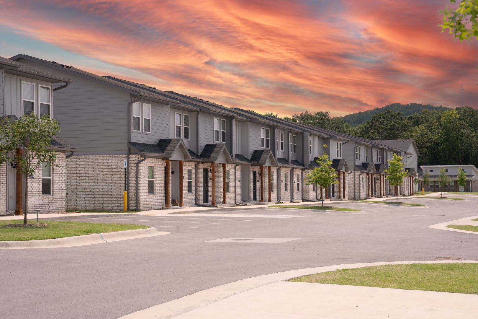 Fayetteville House: 711 N Honey Locust Bend - FH Cottages - Unit 61