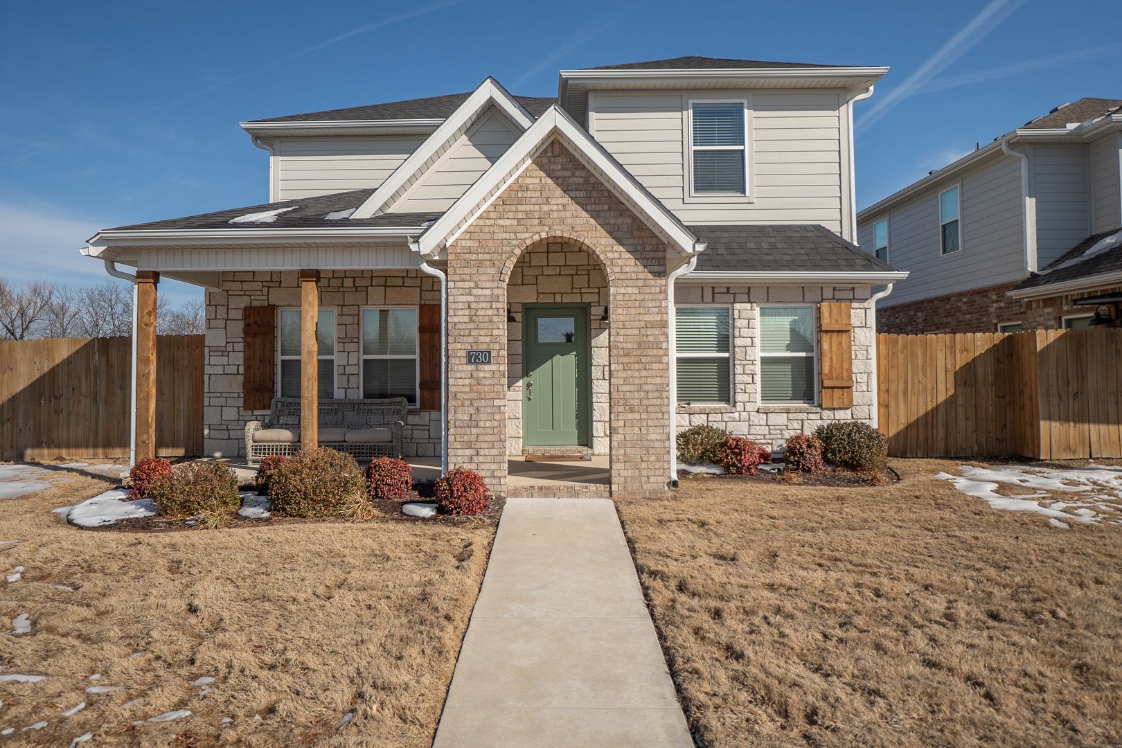 Fayetteville House: 730 N Salem Rd