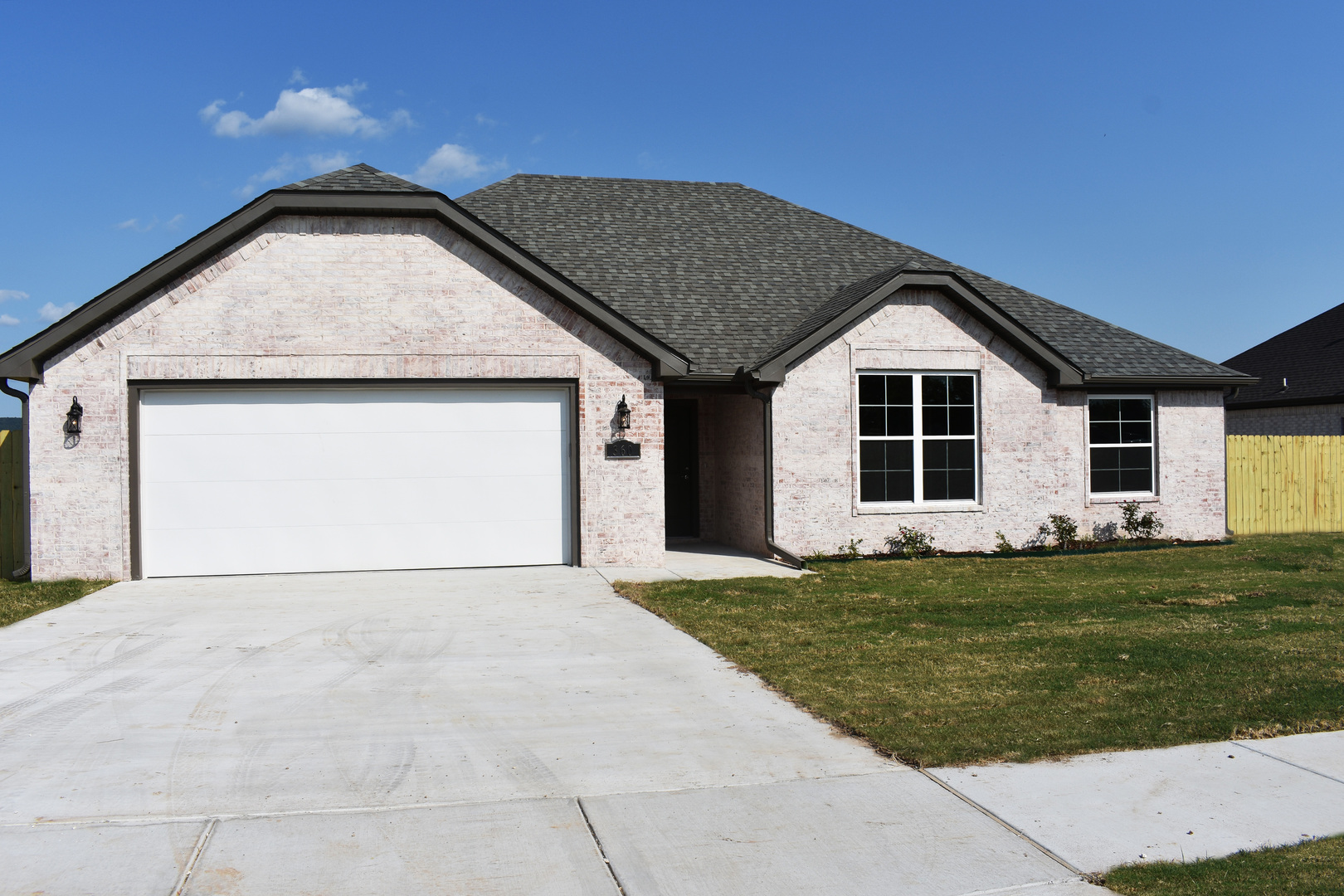 Prairie Grove House: 360 Captain Marshall Street