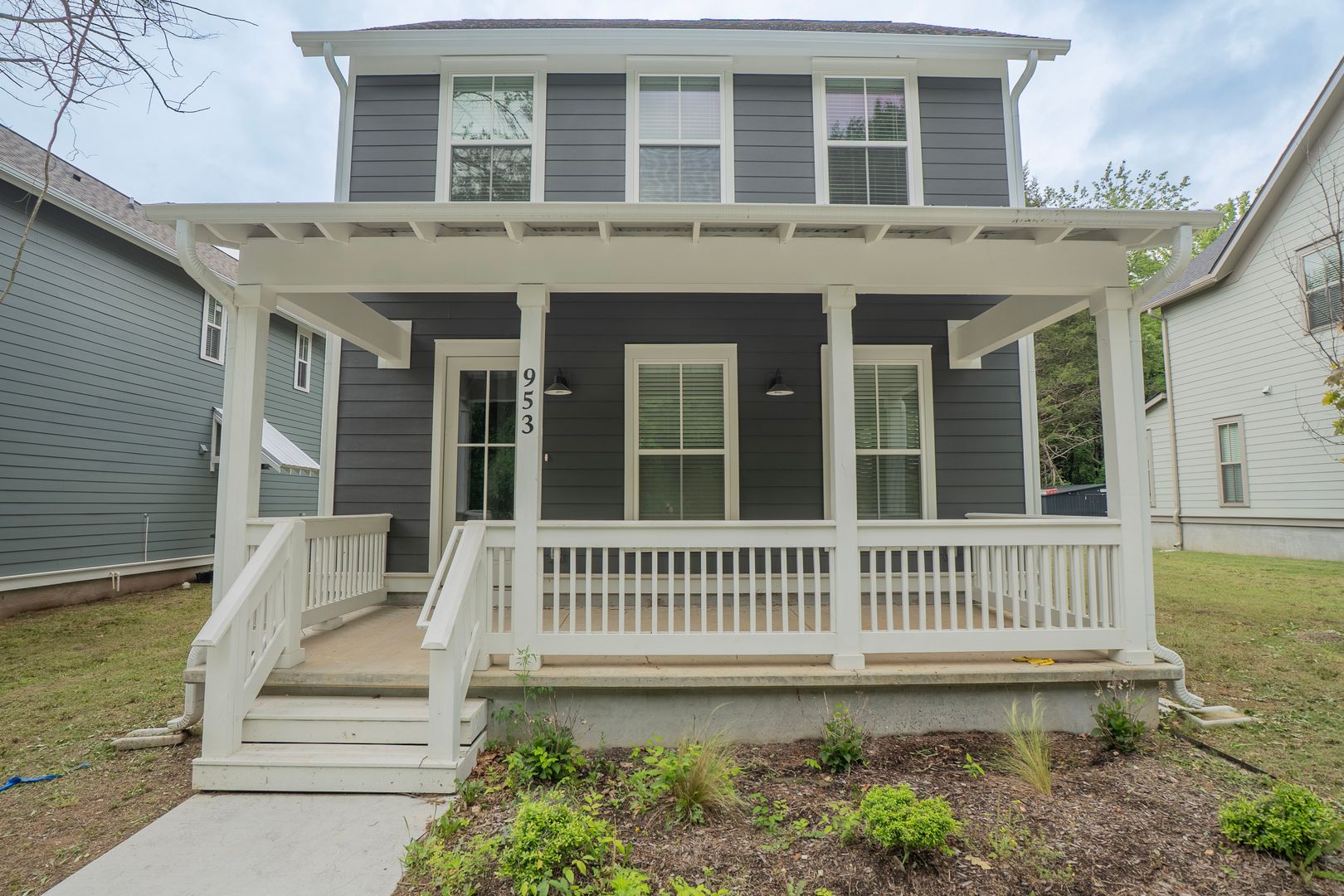 Fayetteville House: 953 S Waxflower Ave