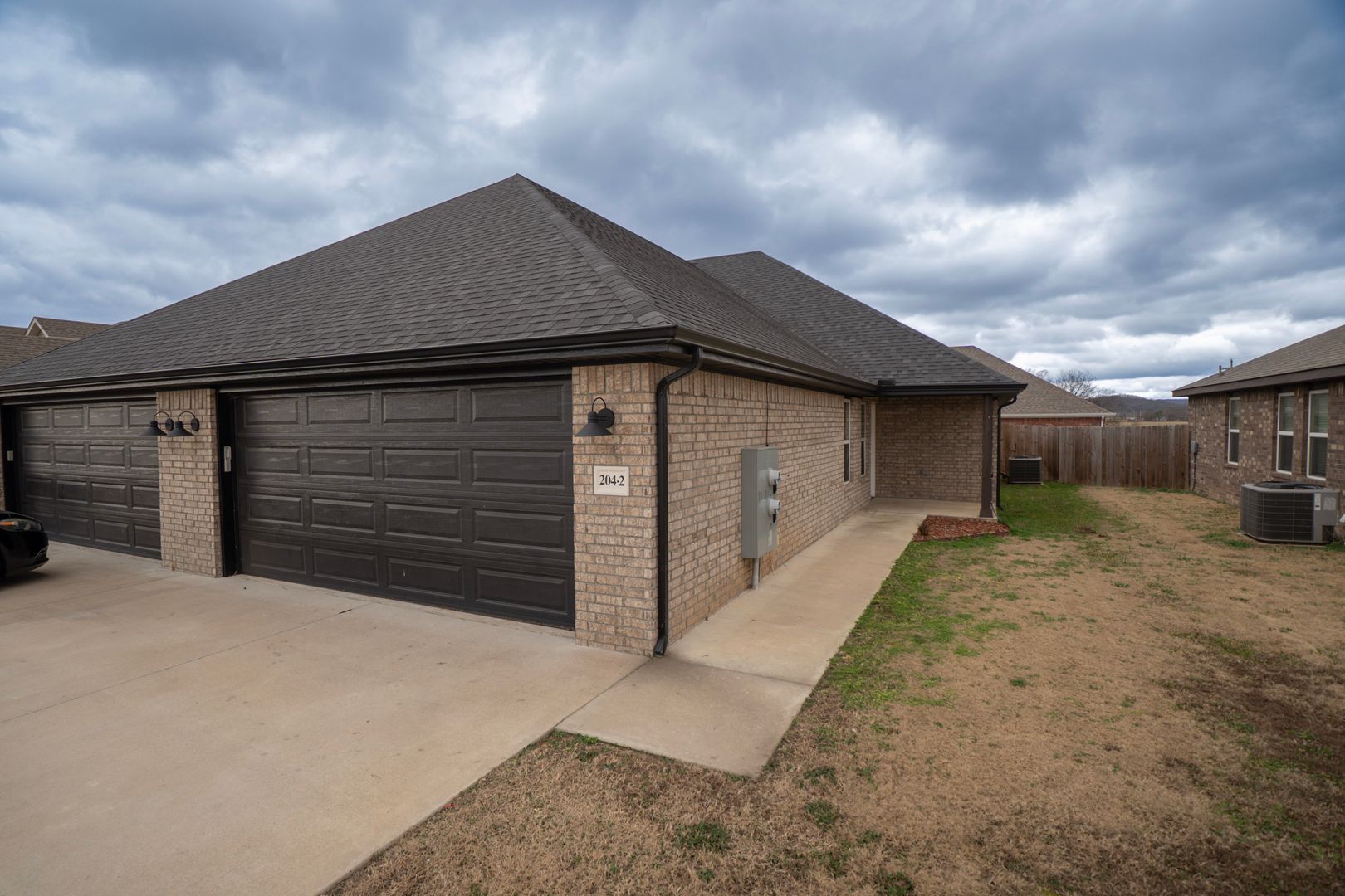 Prairie Grove House: 204 Industrial Park Rd #2