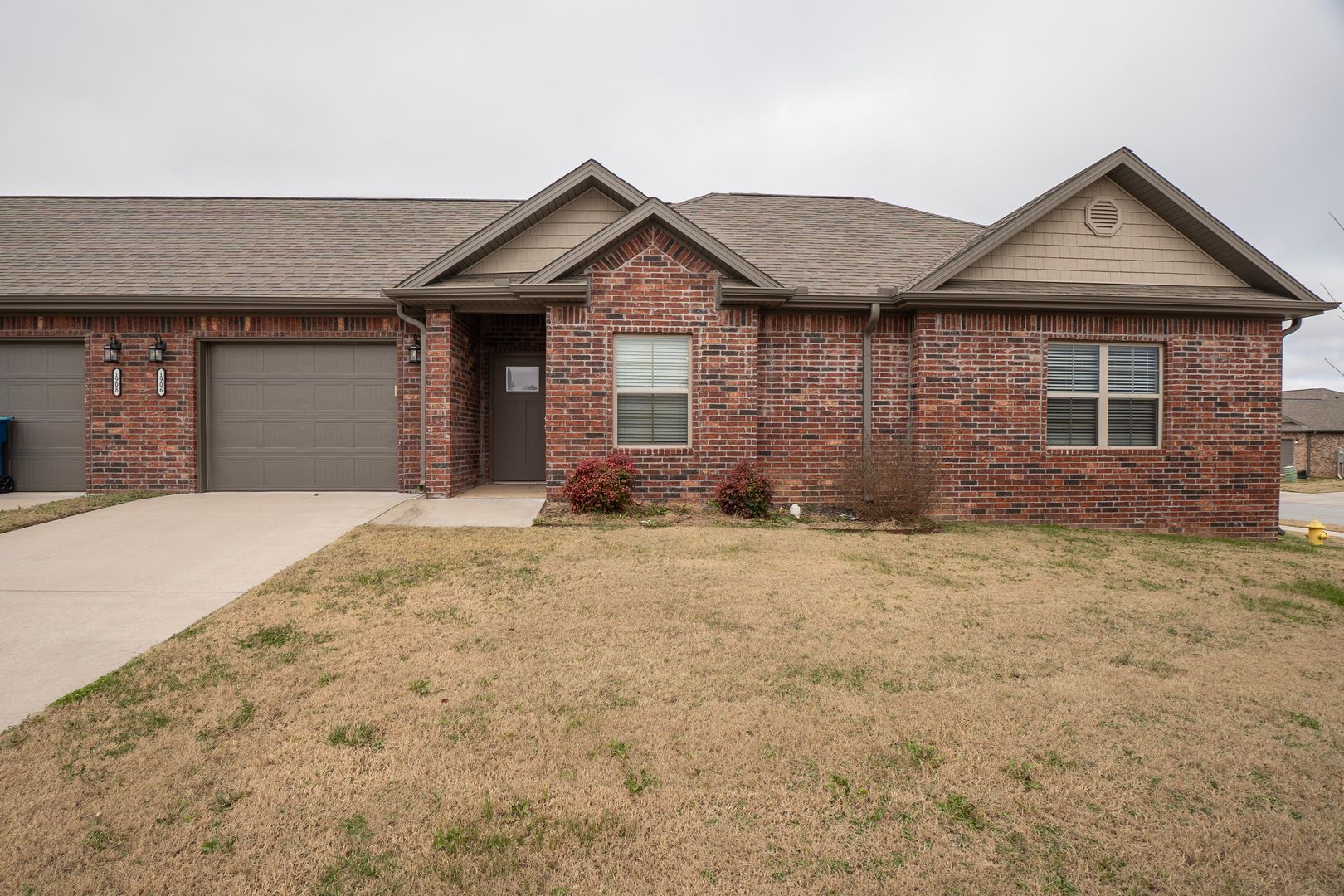 Pea Ridge House: 1722 Booker Circle