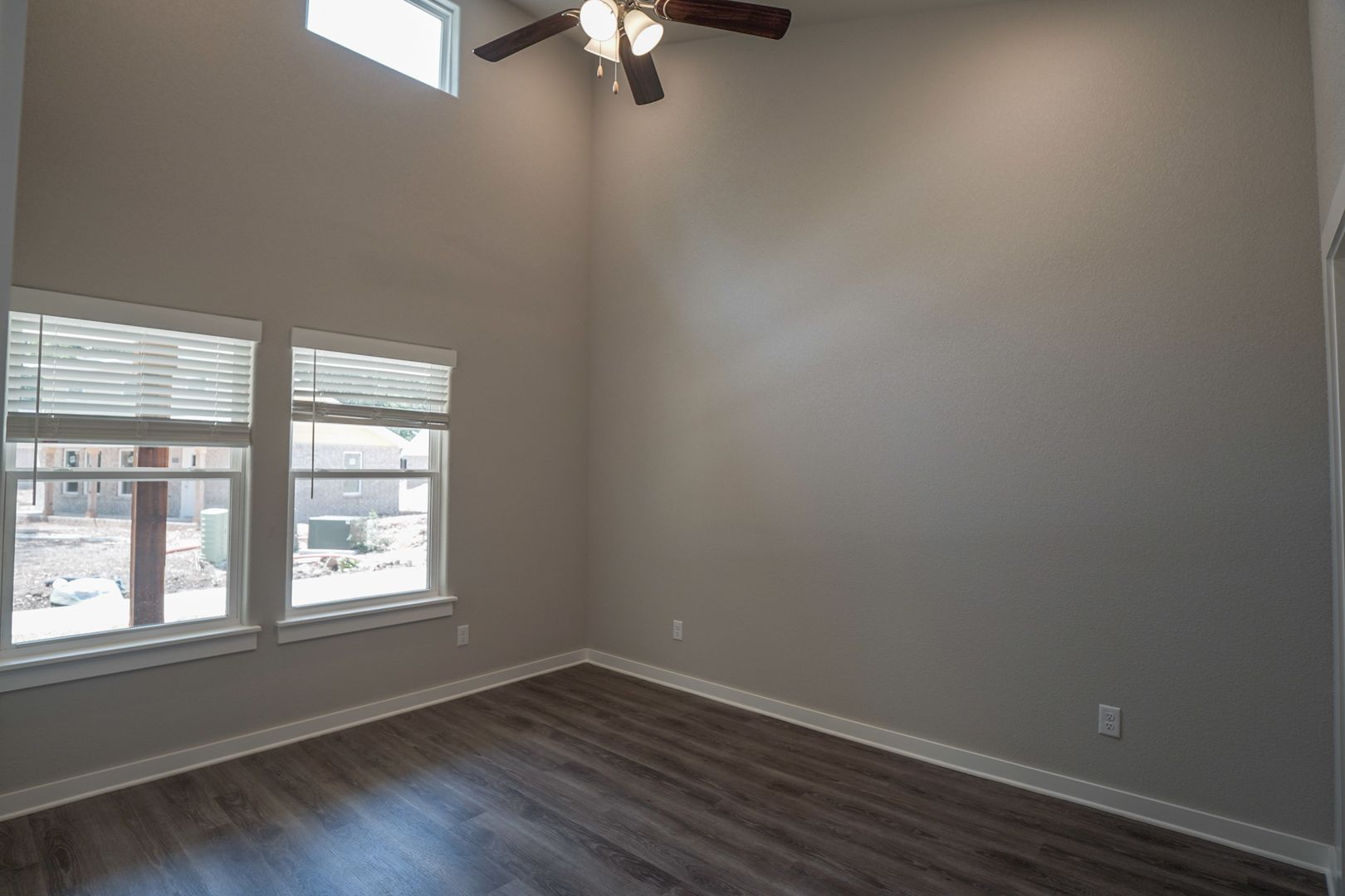 668 N Honey Locust Bend-C38 FH Cottages 7 of 12
