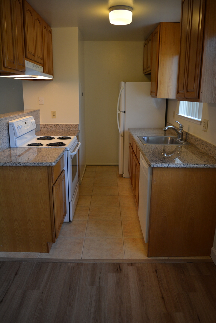 CAMPBELL Condo: 219 WATSON DRIVE #4