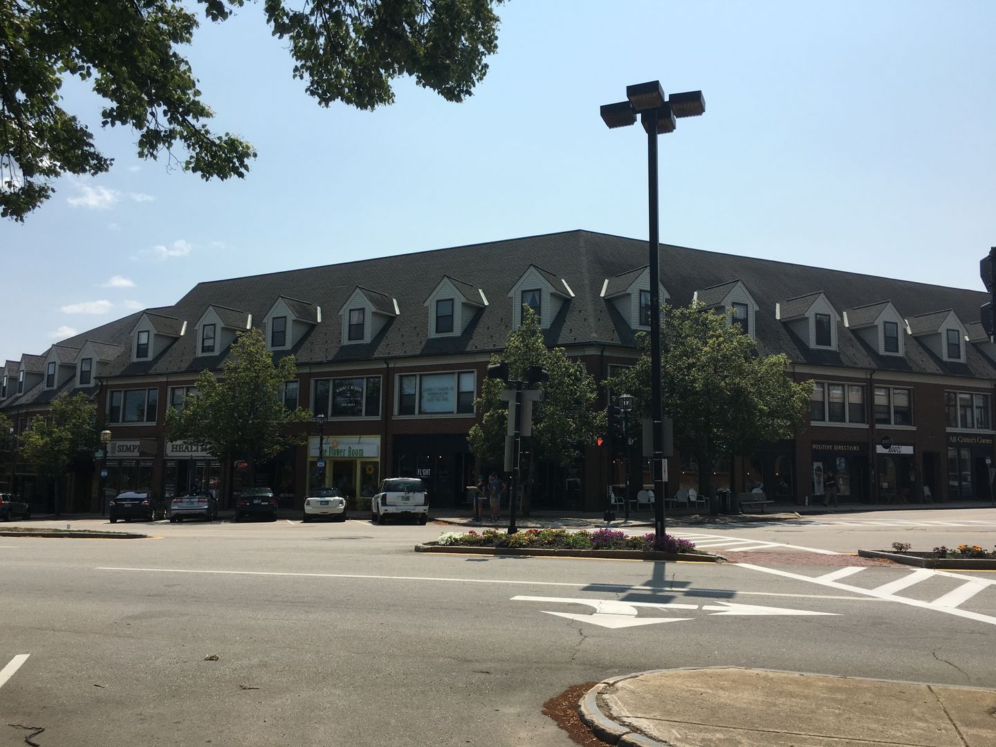 Dover Apartment: 466 Central Avenue