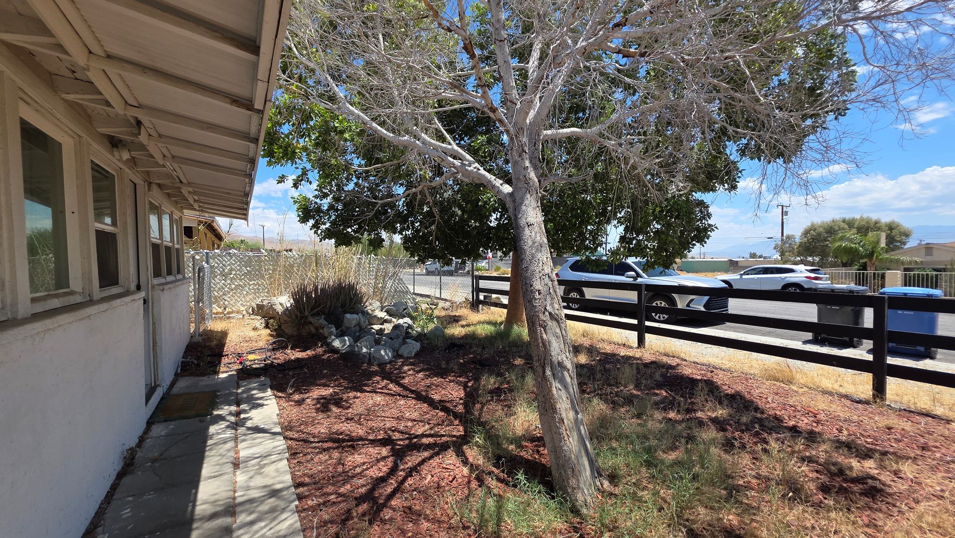 Desert Hot Springs House: 66060 4th Street