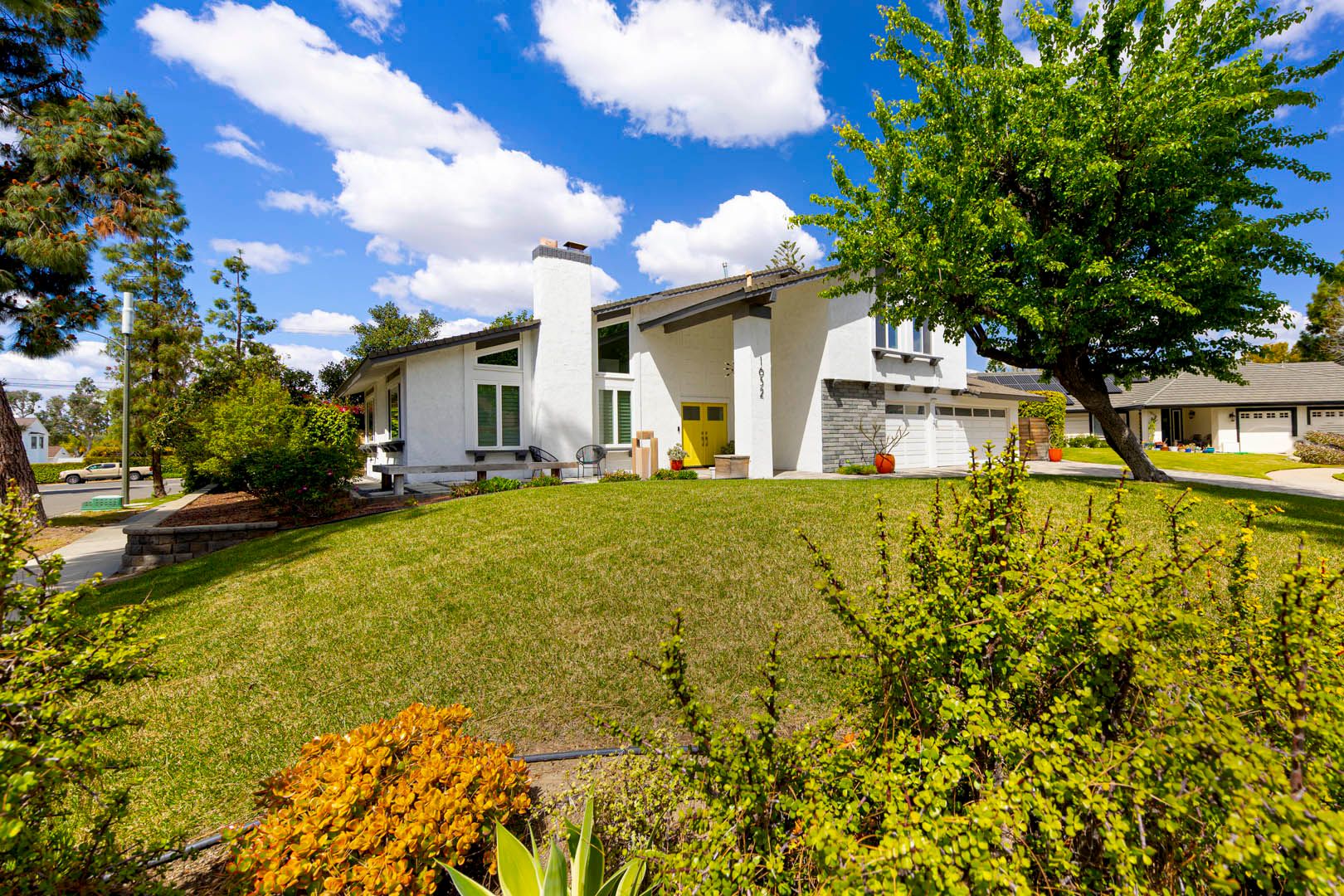 Orange House: 1652 N Pala Place