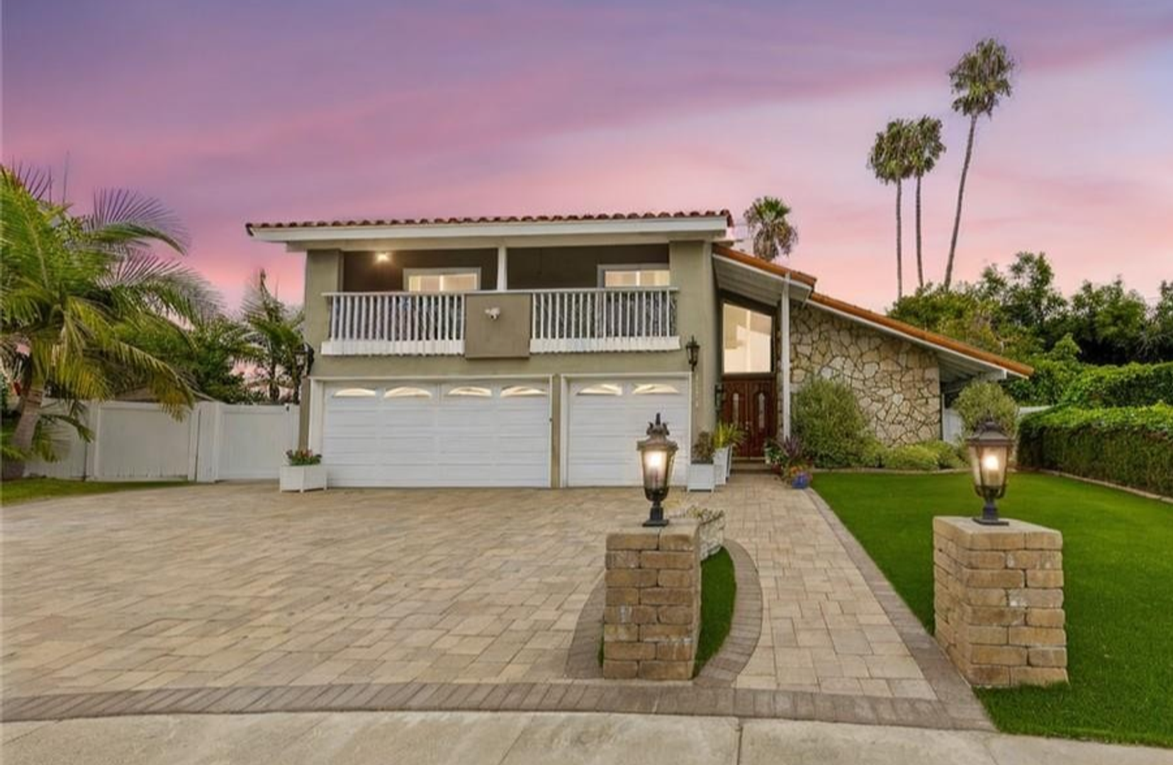 Fountain Valley House: 17850 Winterberry St