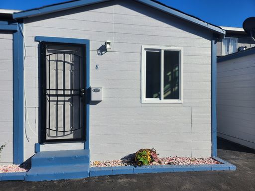Inglewood Village Studio – photo 1
