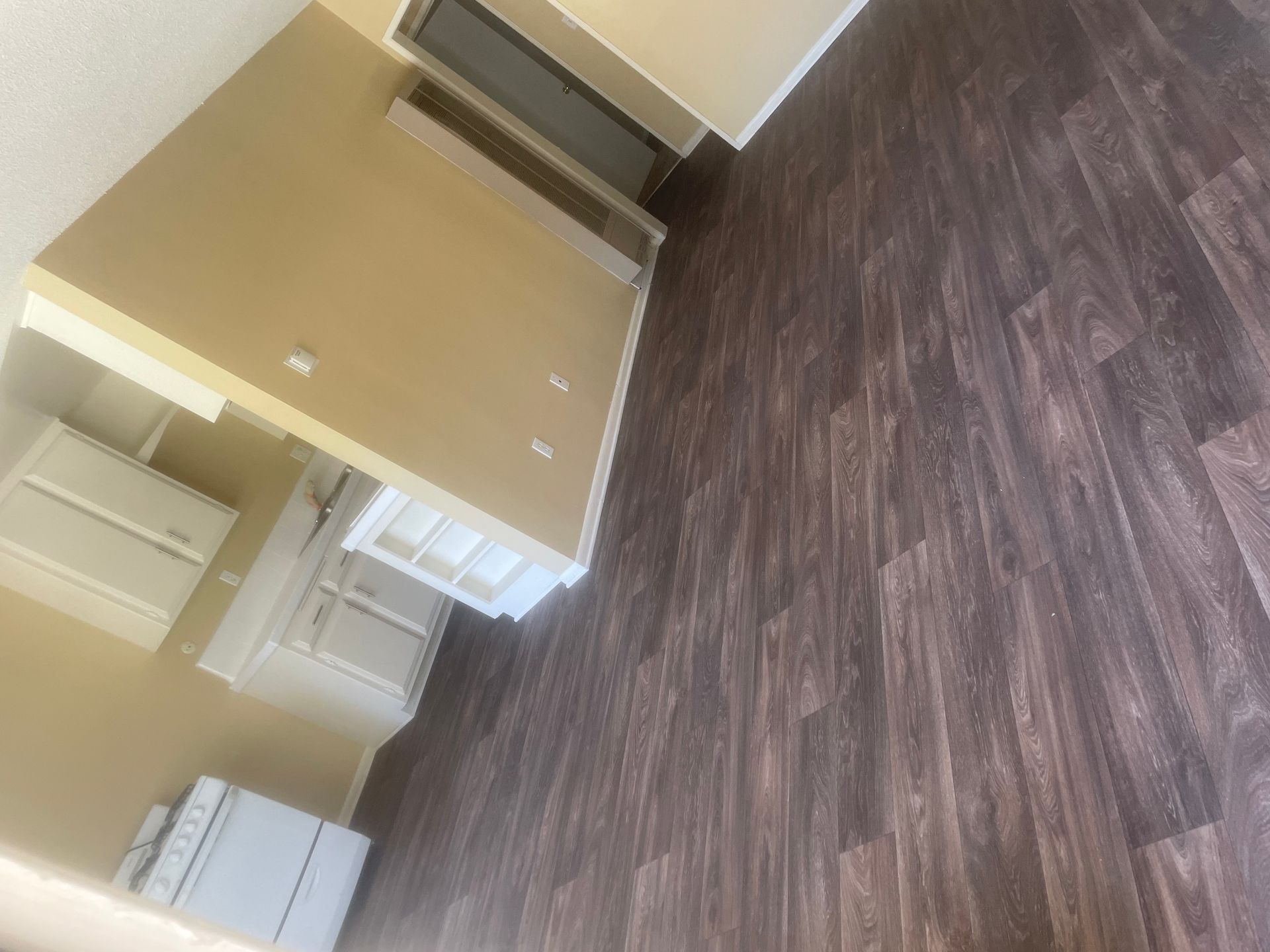 Tustin Apartment: 15731 Pasadena Ave