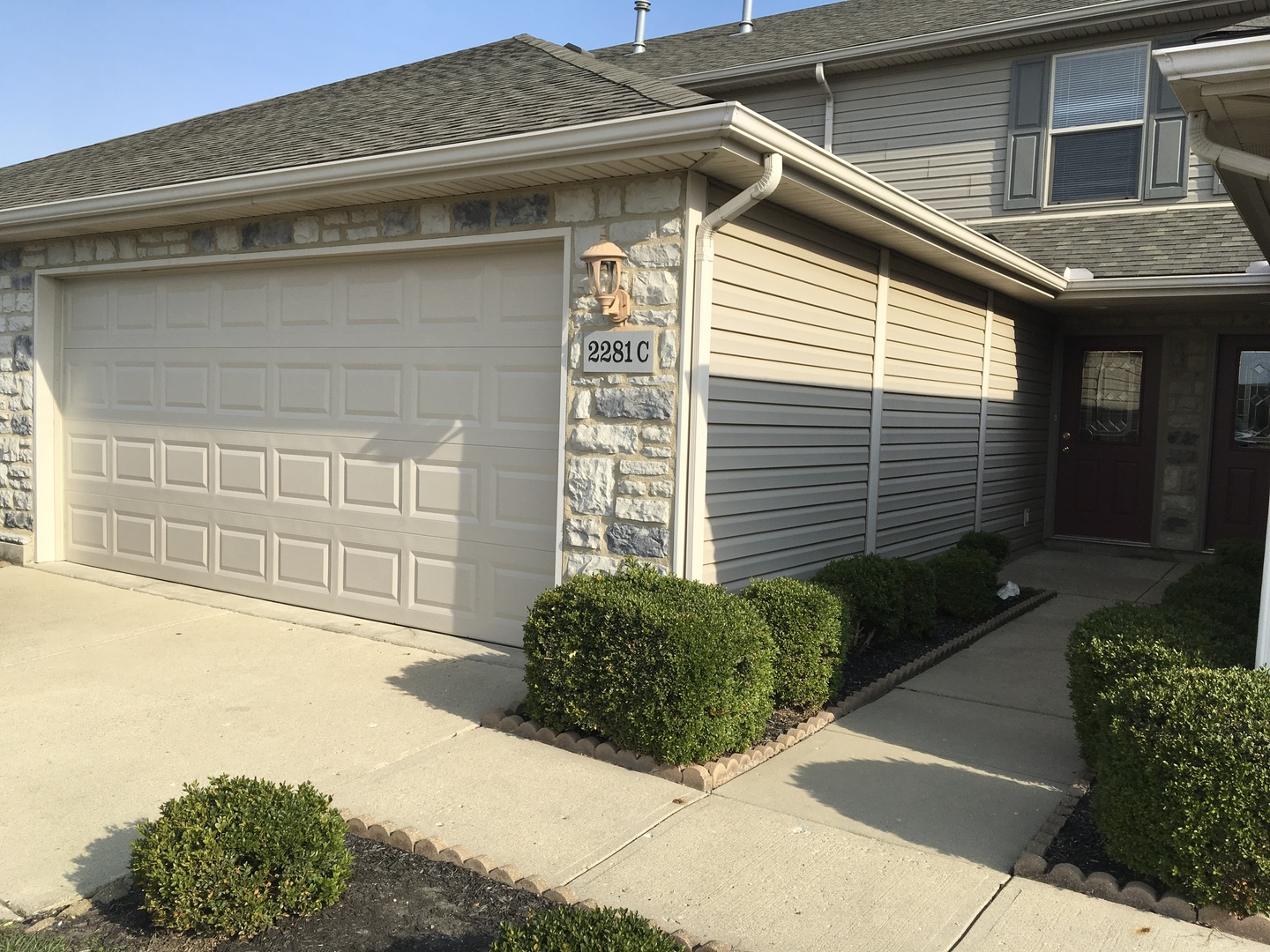 Messler Family Laurel Creek Apts, 2281 Shamrock